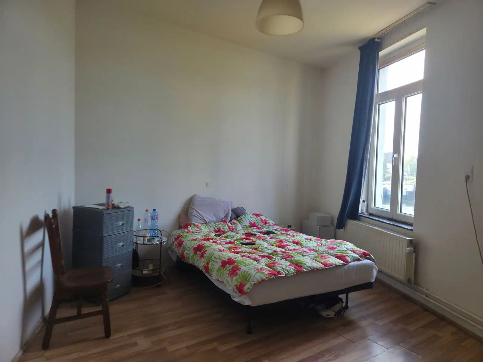 Op te frissen burgerwoning met prachtig zicht op de dokken in een buurt die volop  in ontwikkeling is. foto 6