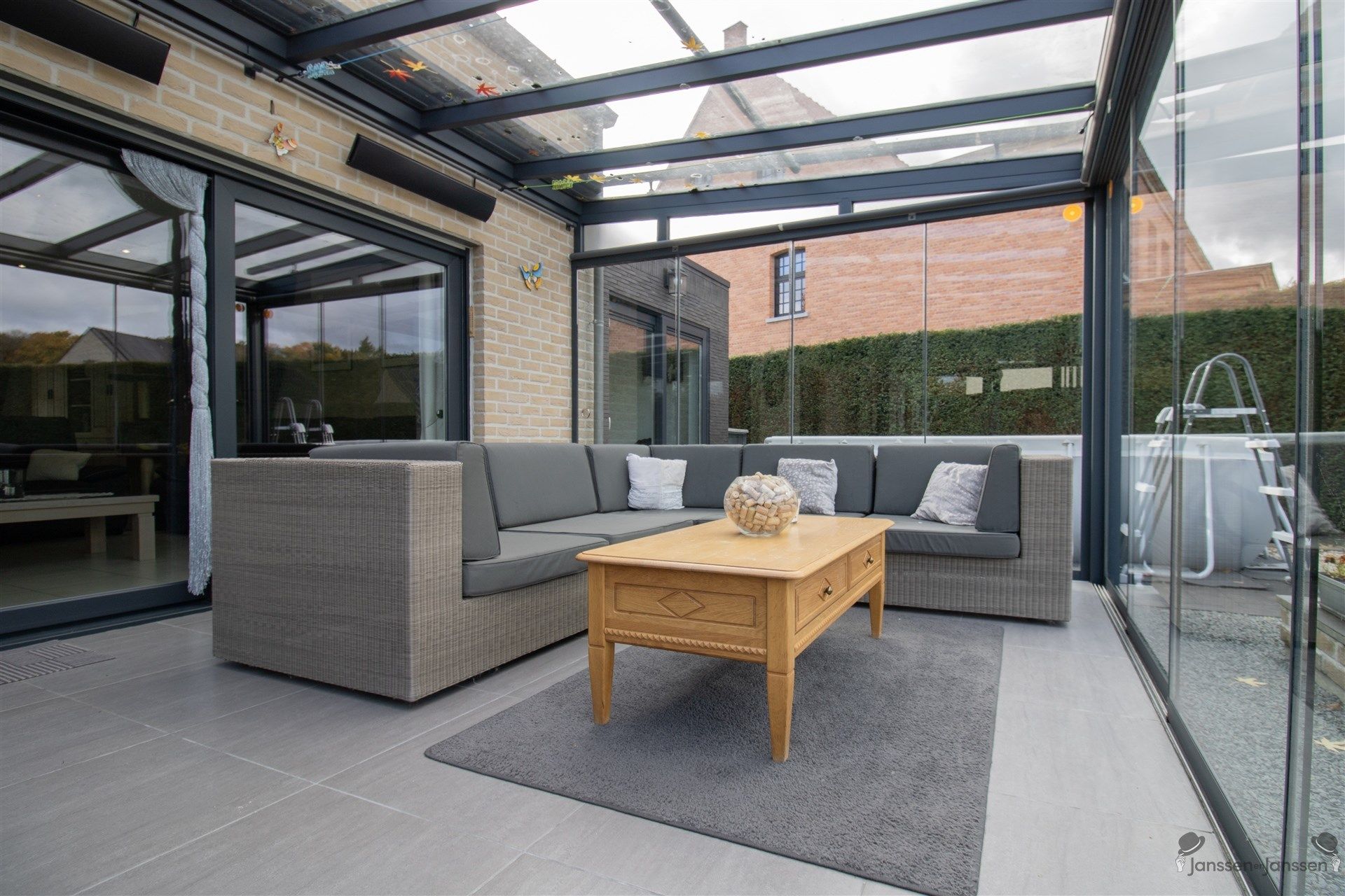 Ruime energiezuinige en instapklare woning met 3 à 4 slaapkamers. foto 9