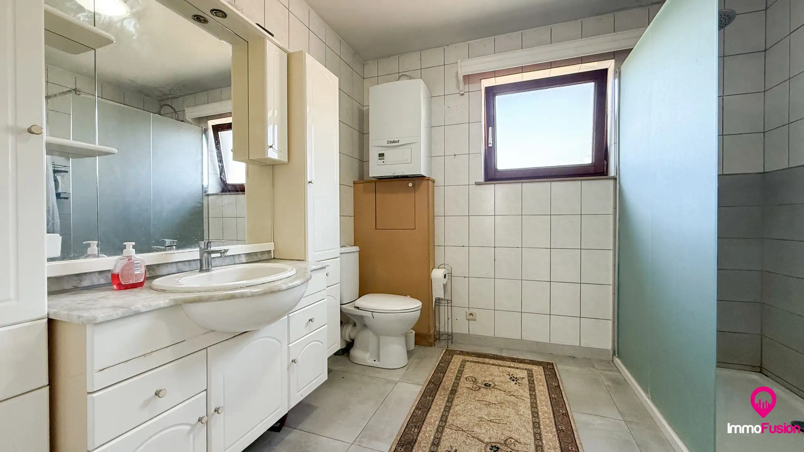 Ruim appartement met 3 slpks en tuin nabij het centrum! foto 10
