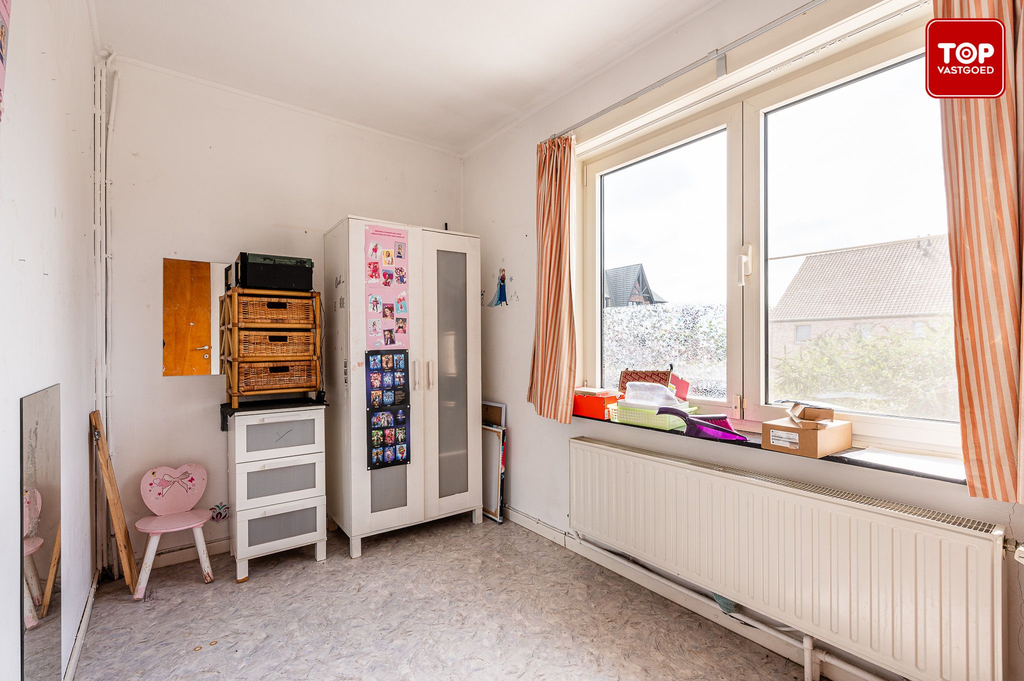 Ruime half open woning met mooie tuin en 5 slaapkamers. foto 17