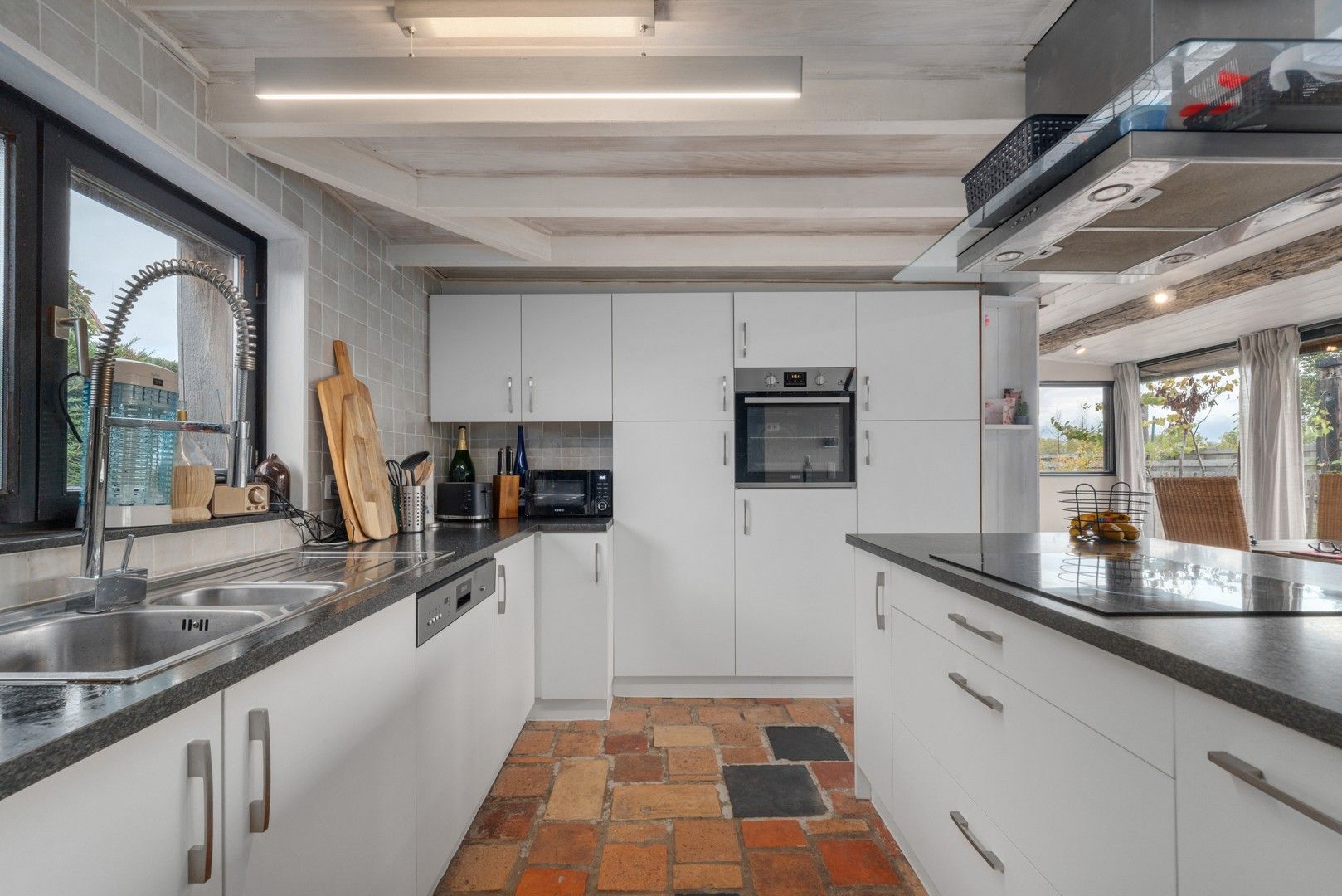 Instapklare, karaktervolle woning op 698 m² foto 14