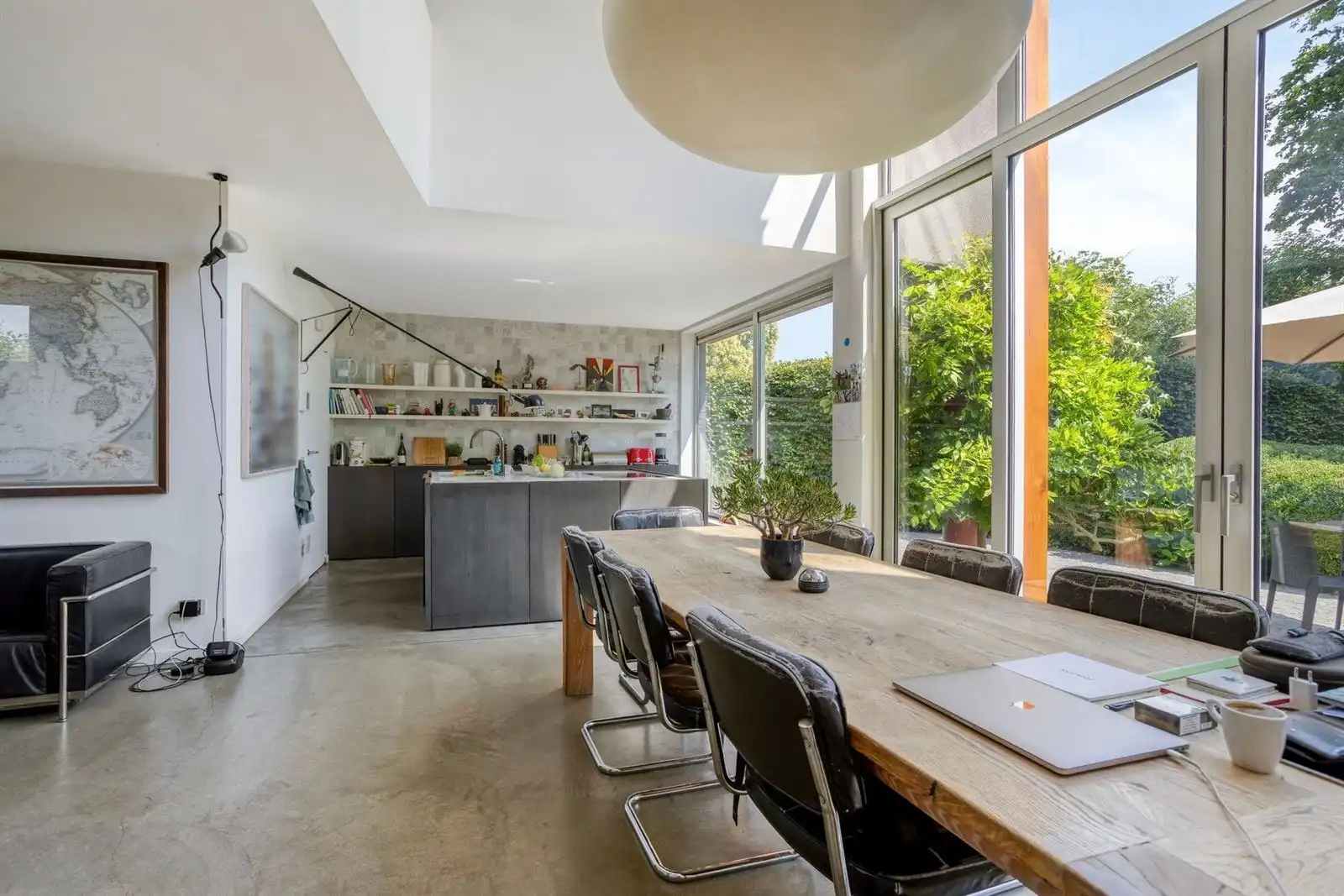 Architecturale woning met open zicht, privacy en uitzonderlijke lichtinval nabij het Hallerbos foto 6