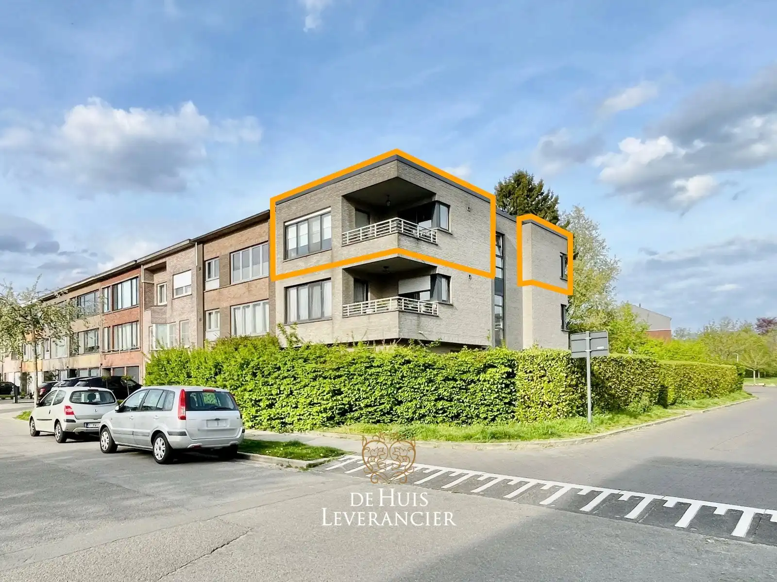 Lichtrijk en instapklaar appartement (100 m²) met zonnig terras in Molenveld Edegem! foto 2