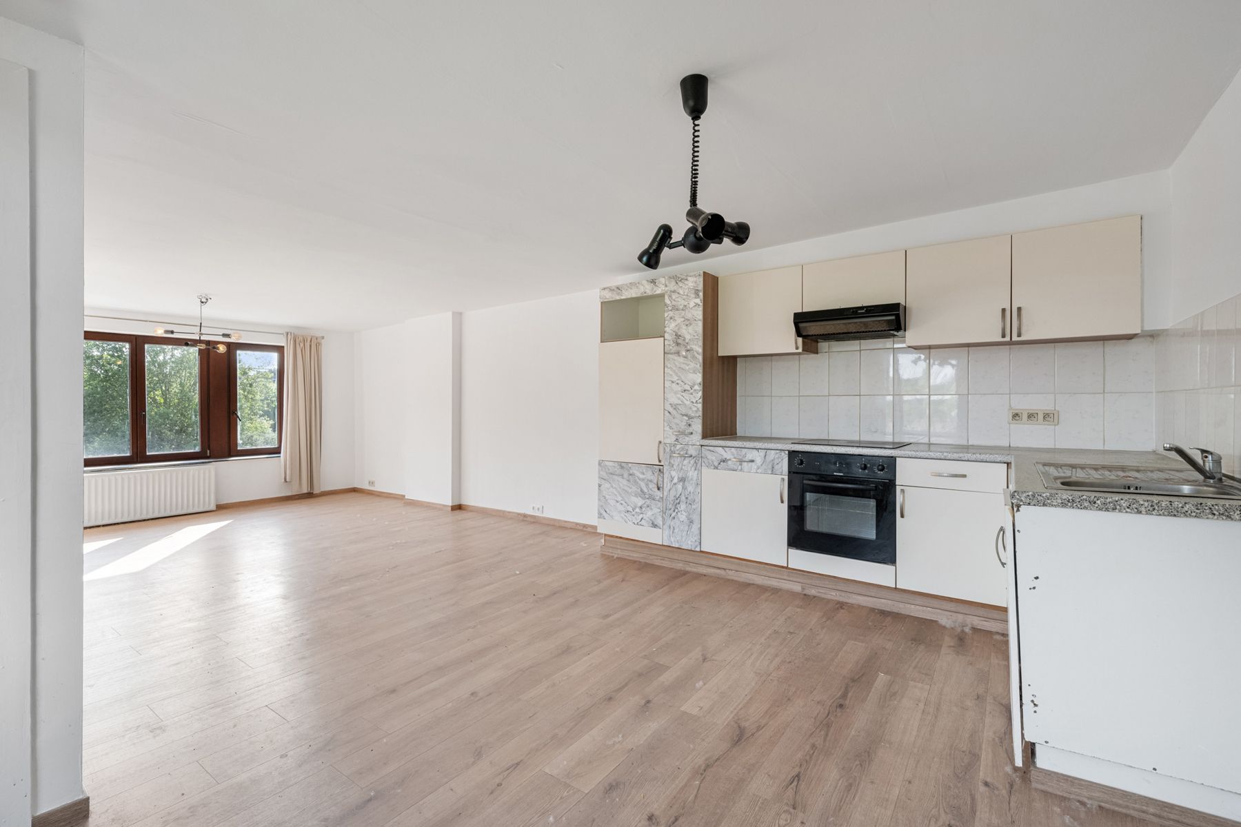 Appartementsgebouw met 2 entiteiten en terrassen foto 13