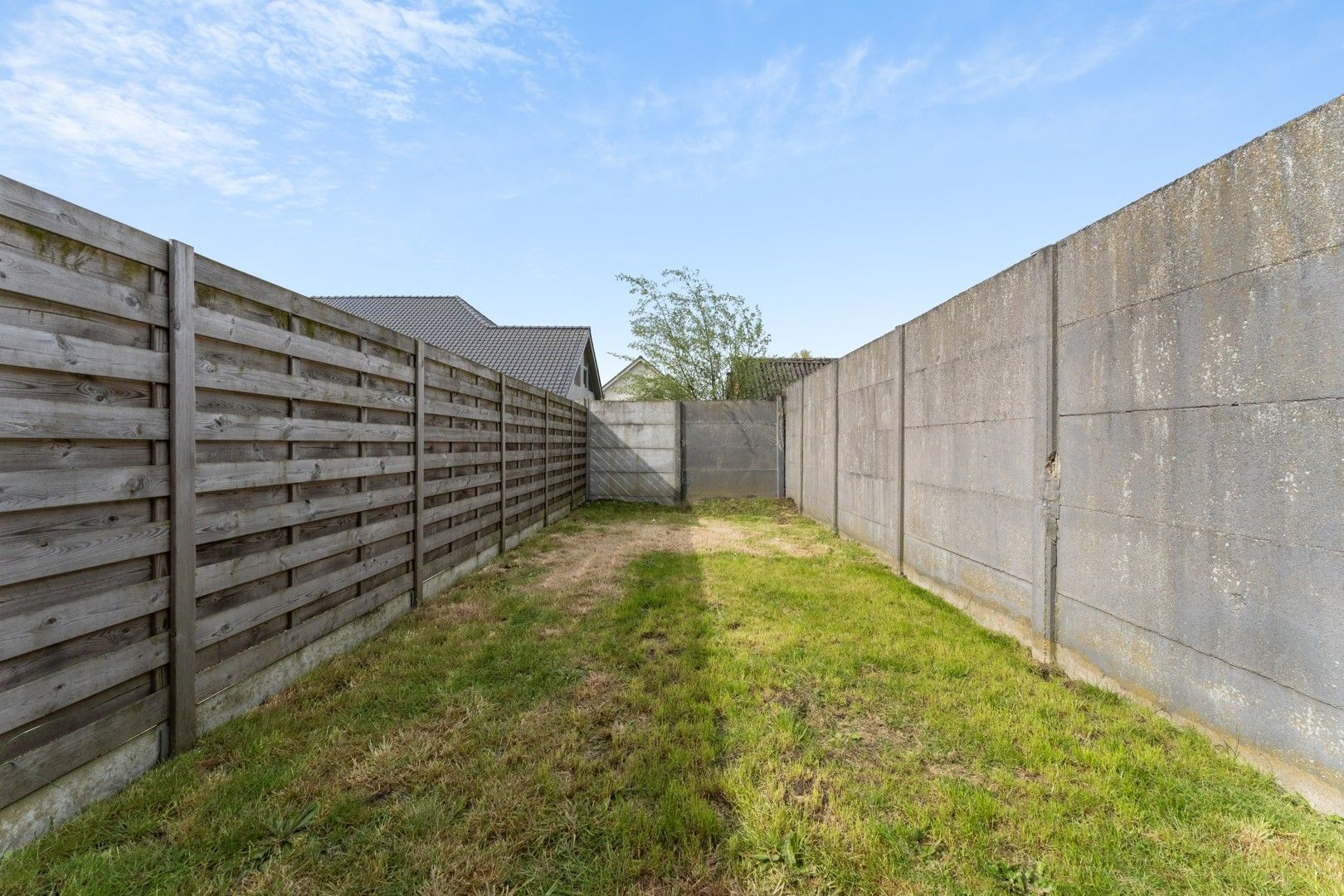 Instapklare starterswoning met 3 slaapkamers & tuin vlakbij centrum Roeselare! foto 10