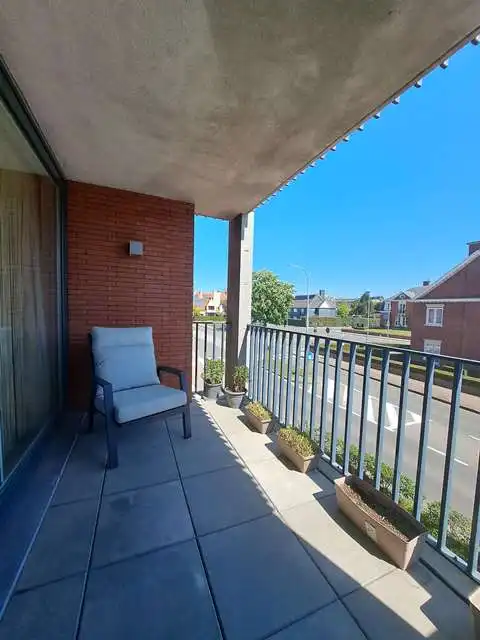 Comfortabel 2-slaapkamerappartement met TERRAS en AUTOSTANDPLAATS te huur in Sint-Andries Brugge foto 12