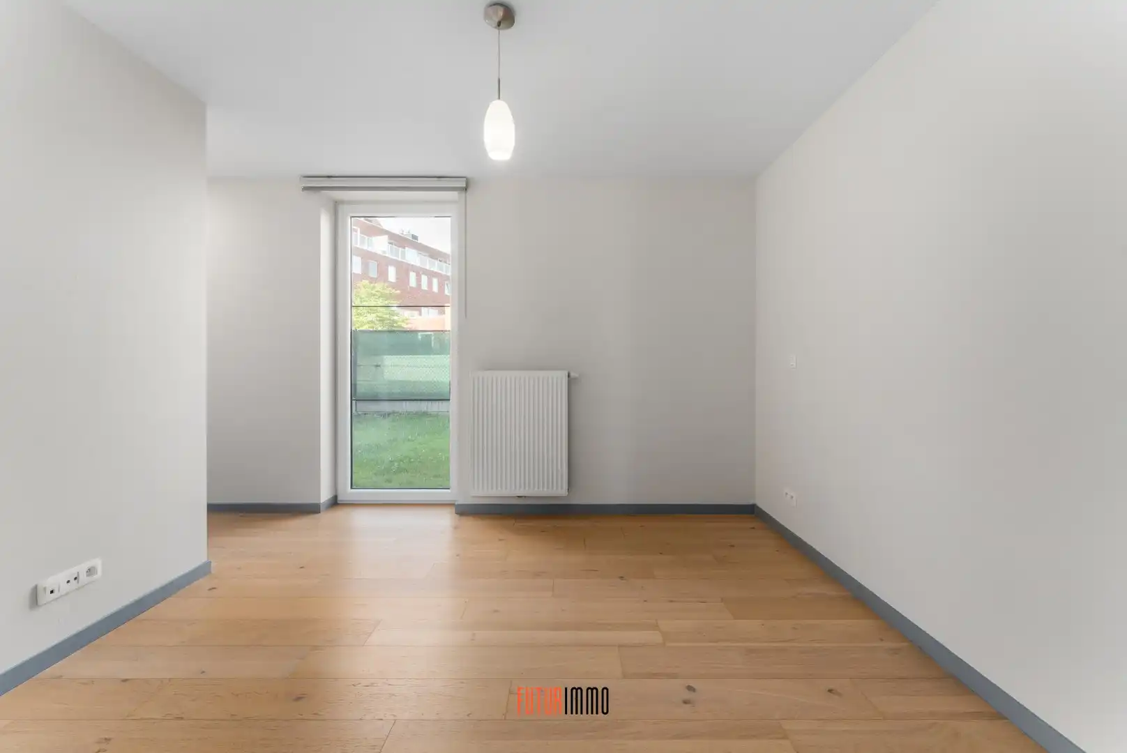 Lichtrijk gelijkvloersappartement met tuintje te Brugge foto 8