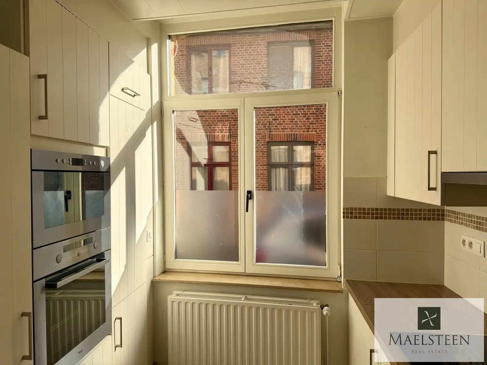 Instapklare trapgevelwoning, gelegen in Brugge centrum foto 3