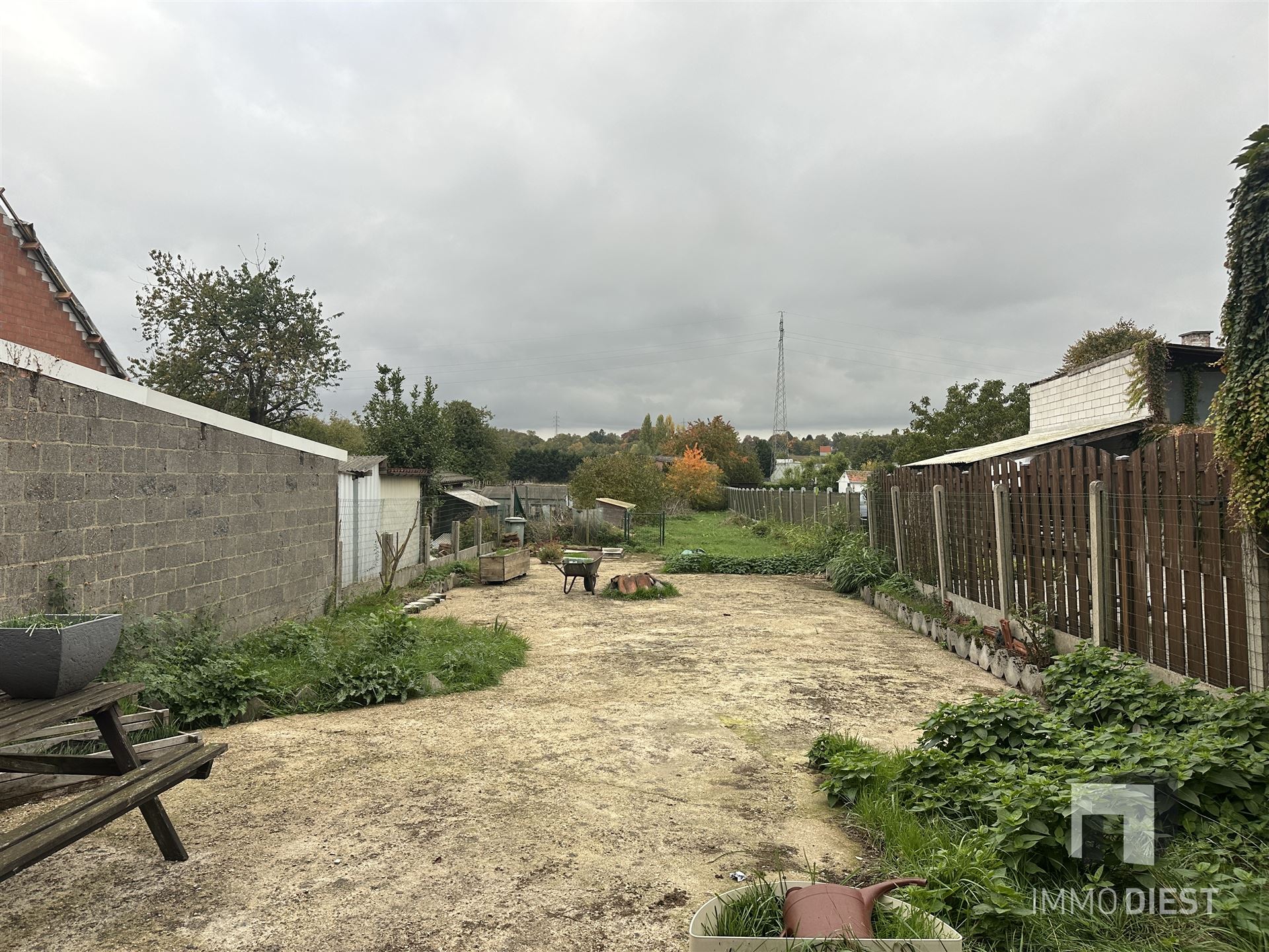 Woning met 3 slpks, garage en grote tuin. Vlakbij station Diest gelegen. foto 25