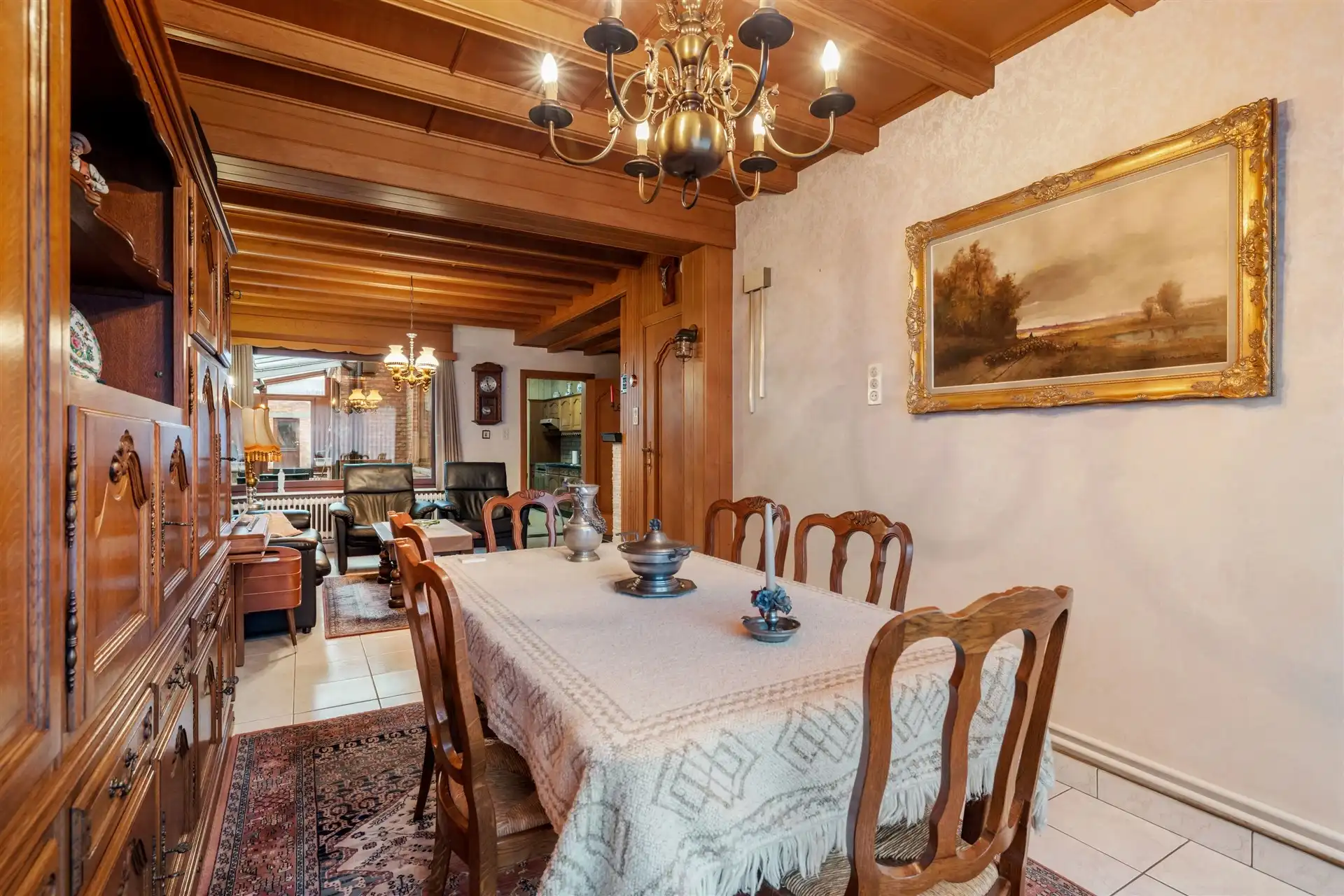 Instapklare gezinswoning met bijgebouwen op 520m² foto 6