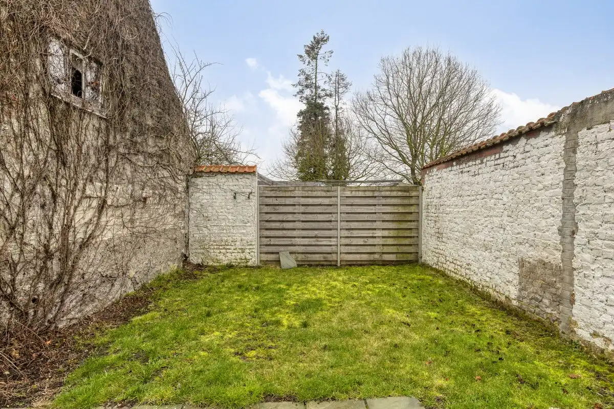 Halfopen huis met 2 kamers en garage te koop in Anzegem foto 16