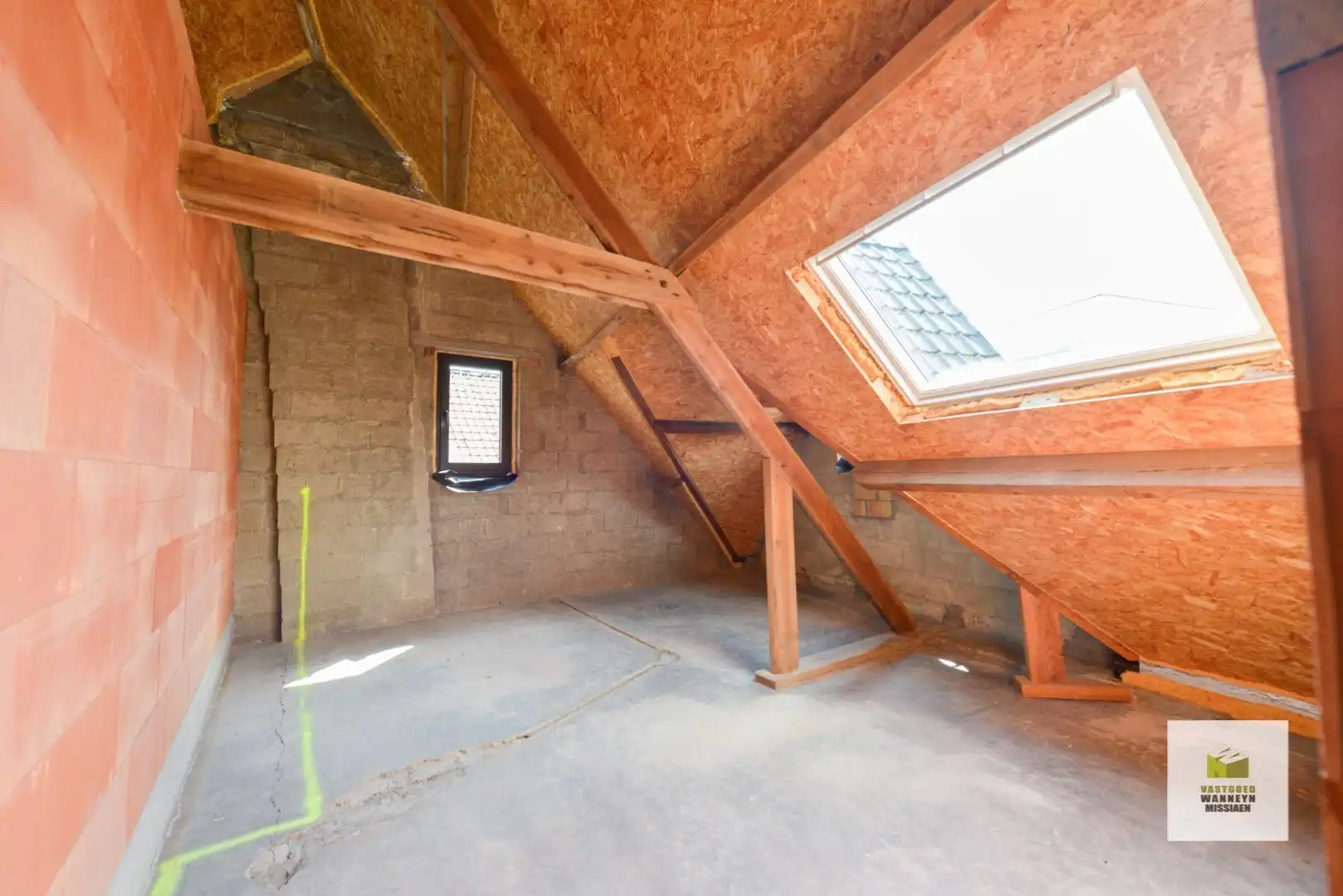 Casco woning met 4 slaapkamers en garage in centrum Ruiselede foto 15