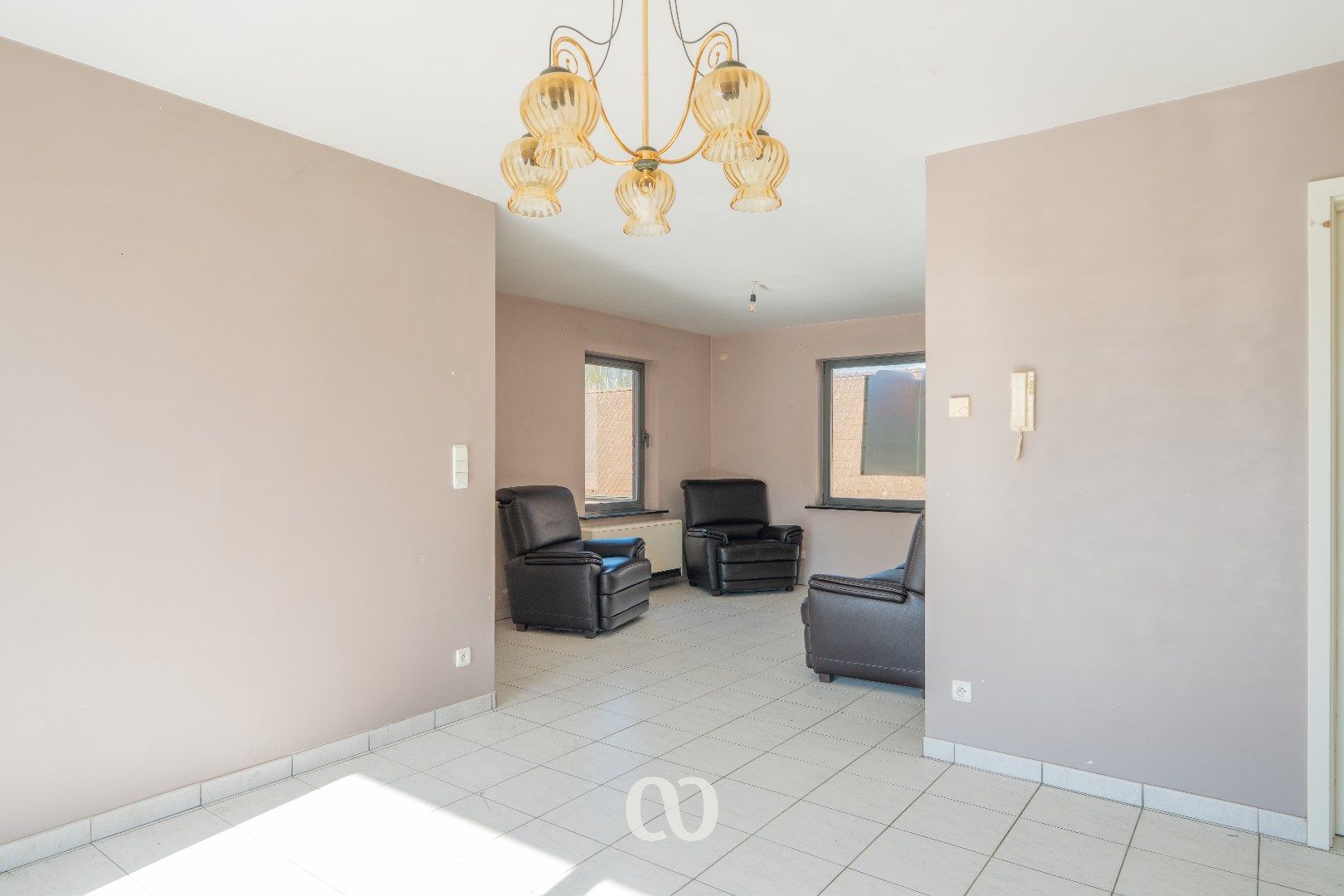 Appartement met twee slaapkamers op gunstige locatie foto 6