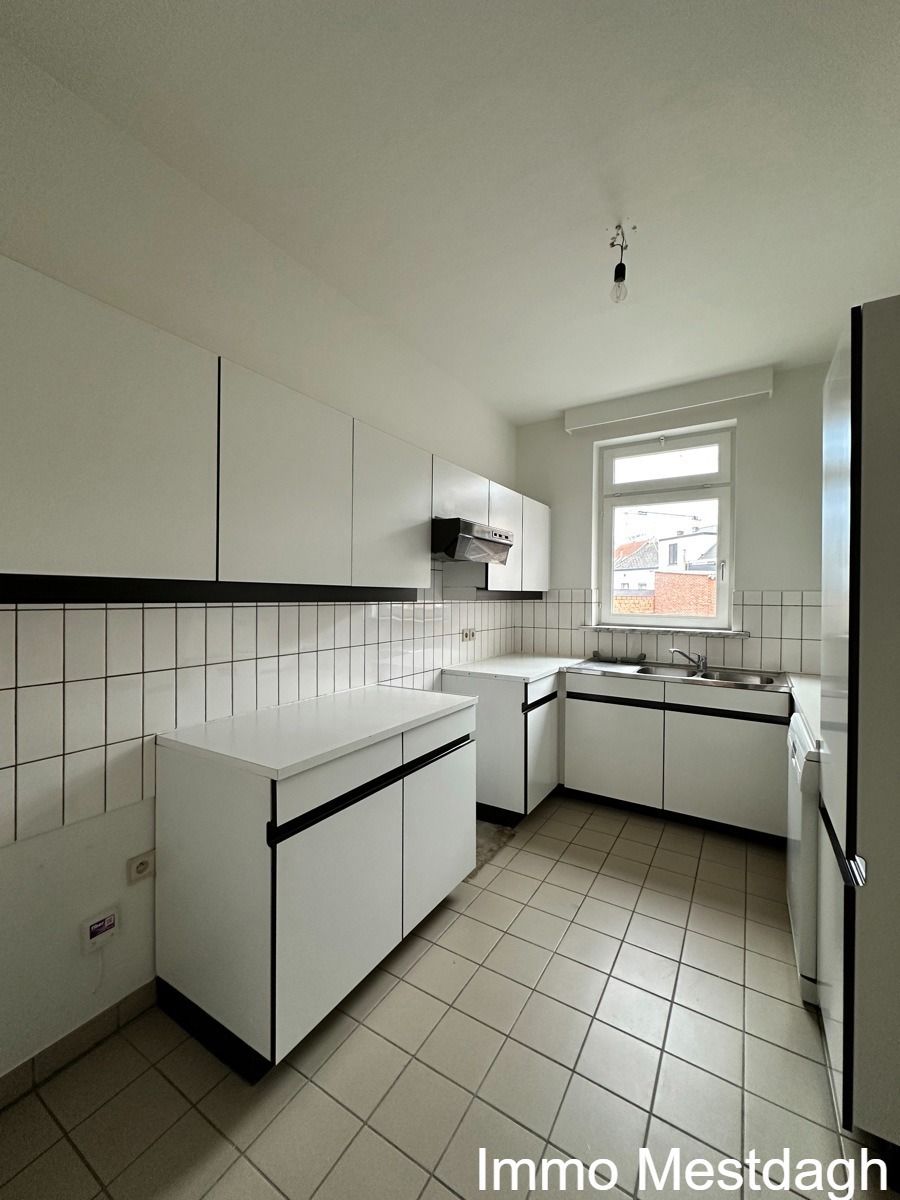 Royaal appartement met garagebox en zicht op de Schaffense Poort. foto 9