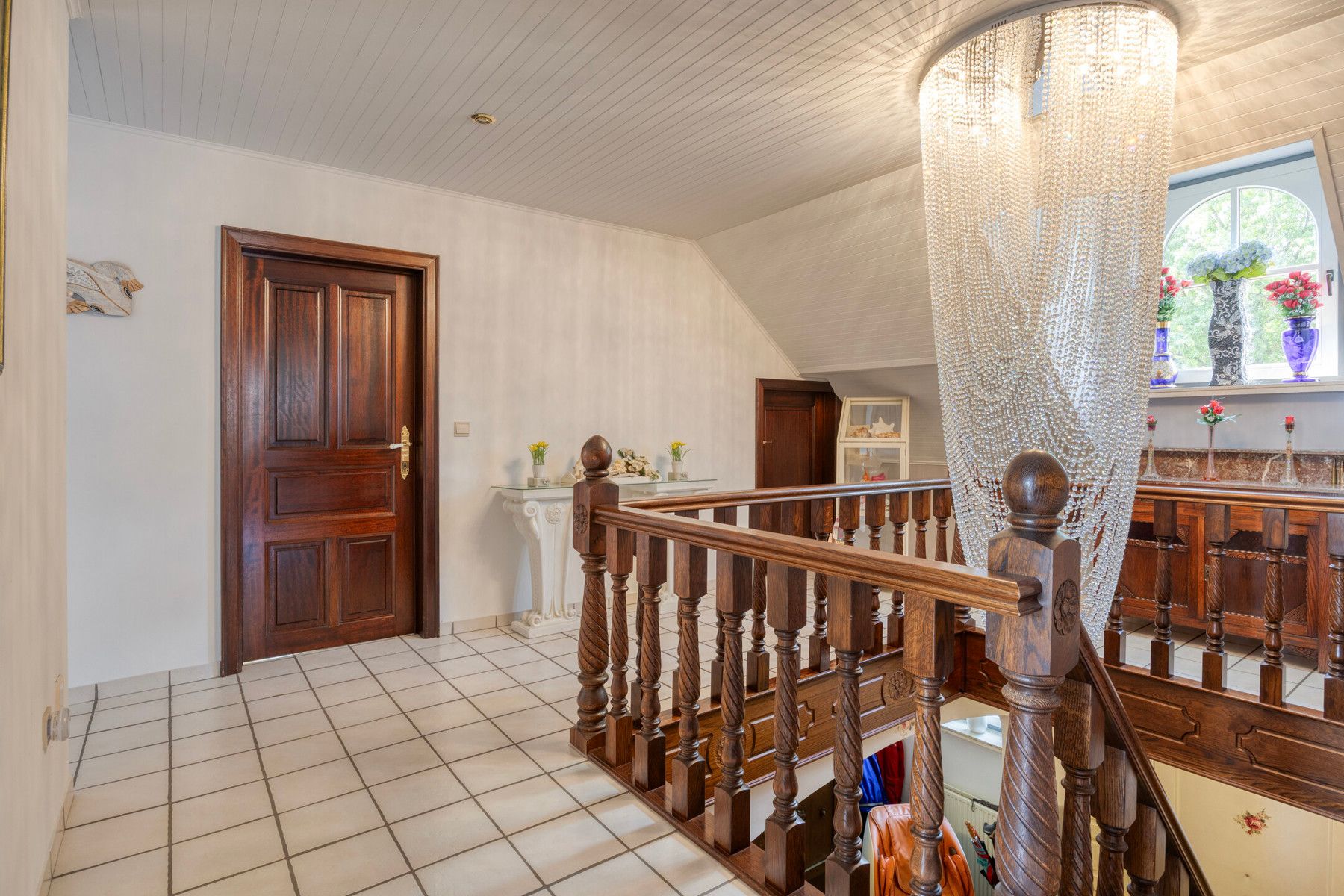 Karaktervolle villa met veel mogelijkheden in Lommel! foto 24