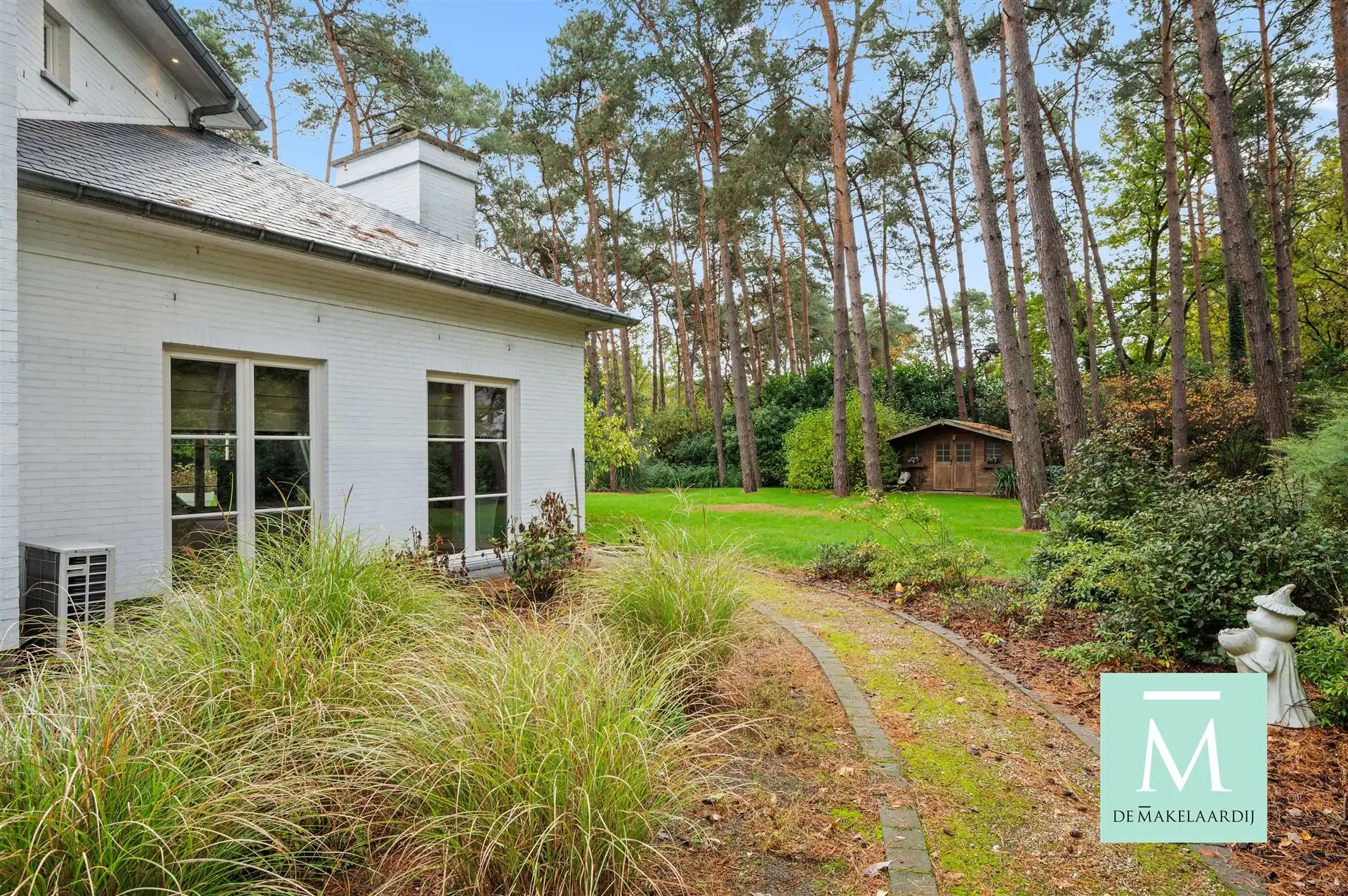 Stijlvolle villa met prachtige tuin, gelegen in het groen foto 44