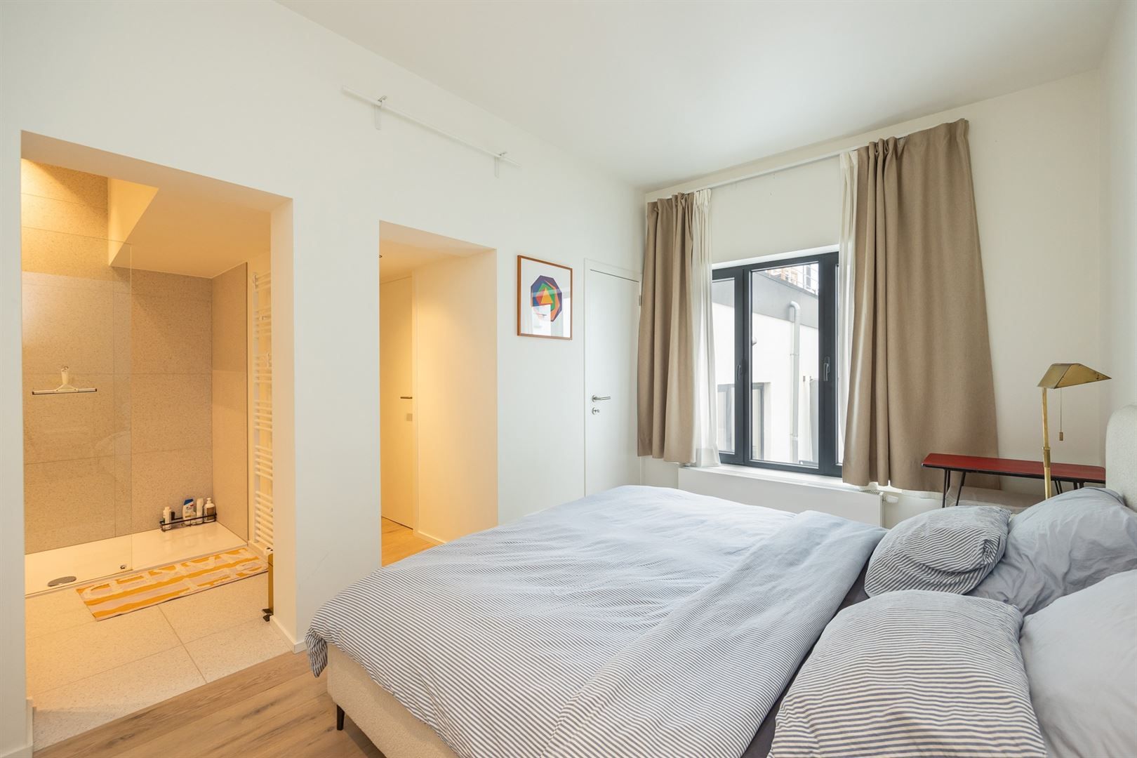 Ruim 2 slaapkamerappartement in het historisch centrum foto 9