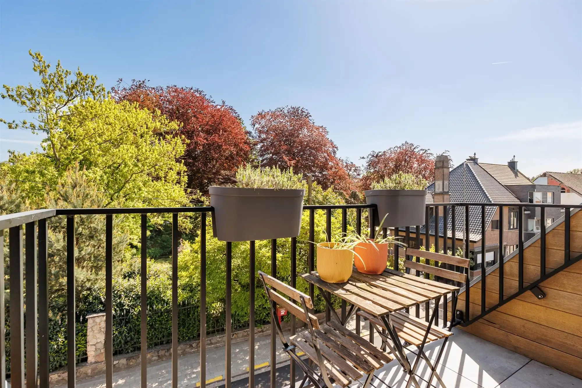 Instapklaar duplexappartement met een terras foto 2