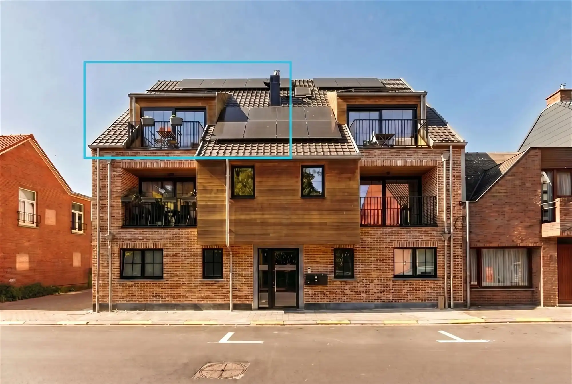 Instapklaar duplexappartement met een terras foto 2