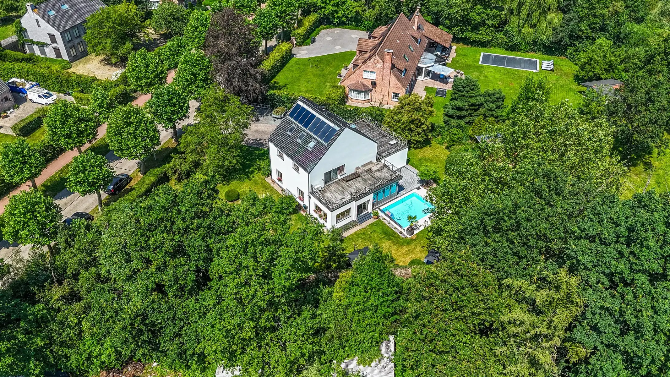 Ruime villa met zwembad en panoramische vergezichten foto 5