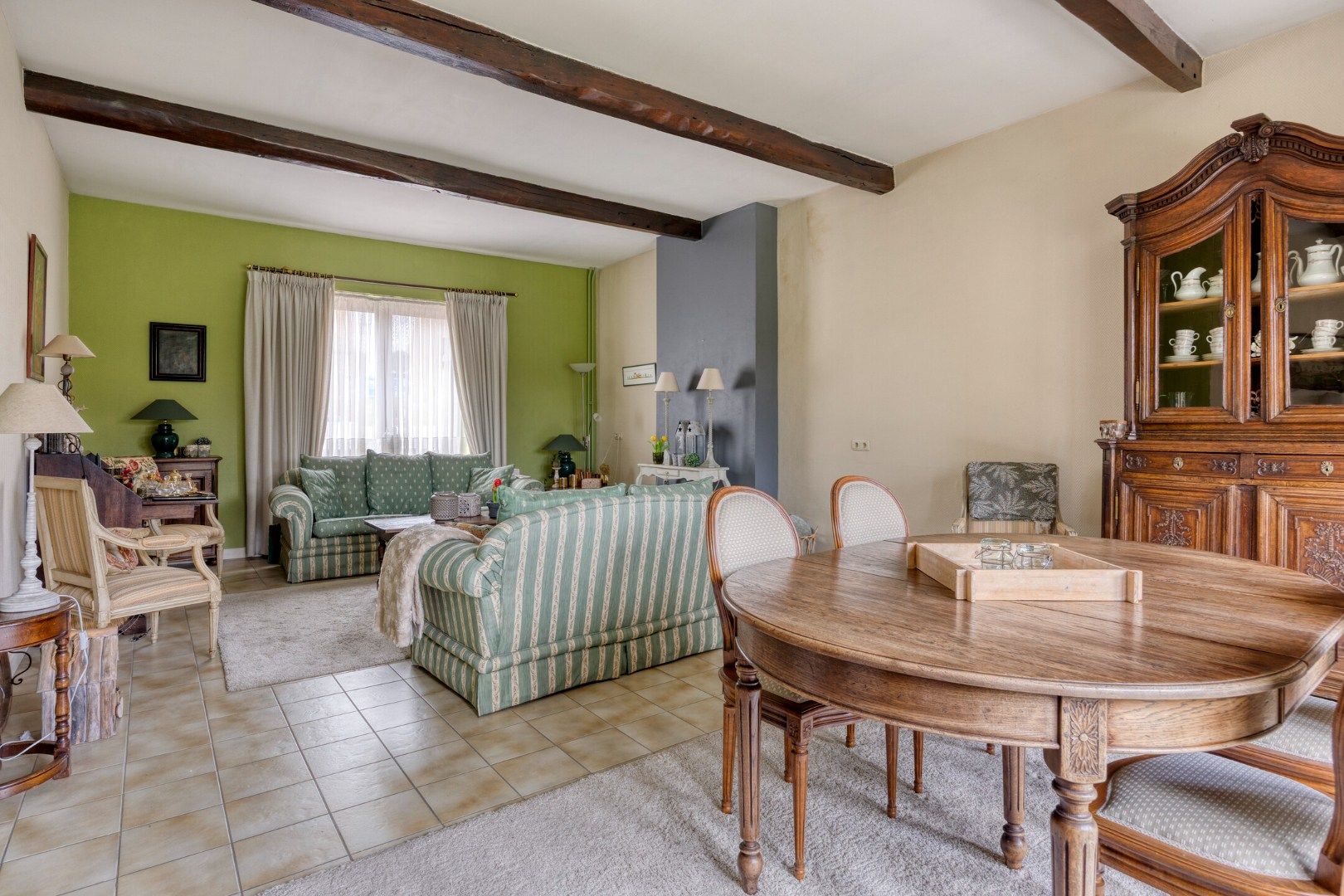 Grote woning met mooie tuin en 2 garages in Tongeren-Vreren foto 6