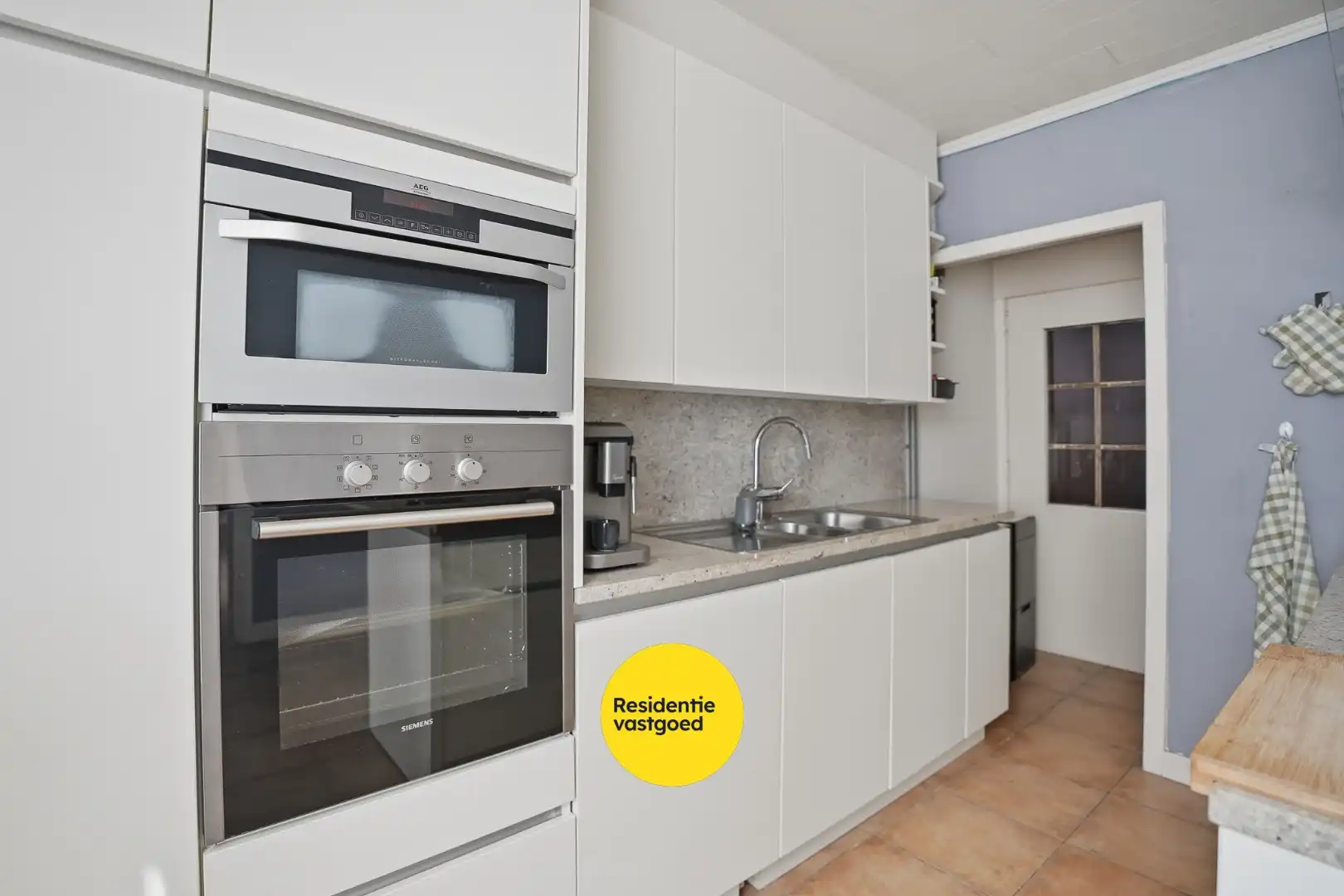 Ruime hoekwoning met 3 slaapkamers en zonnig terras op topligging in Assebroek foto 7