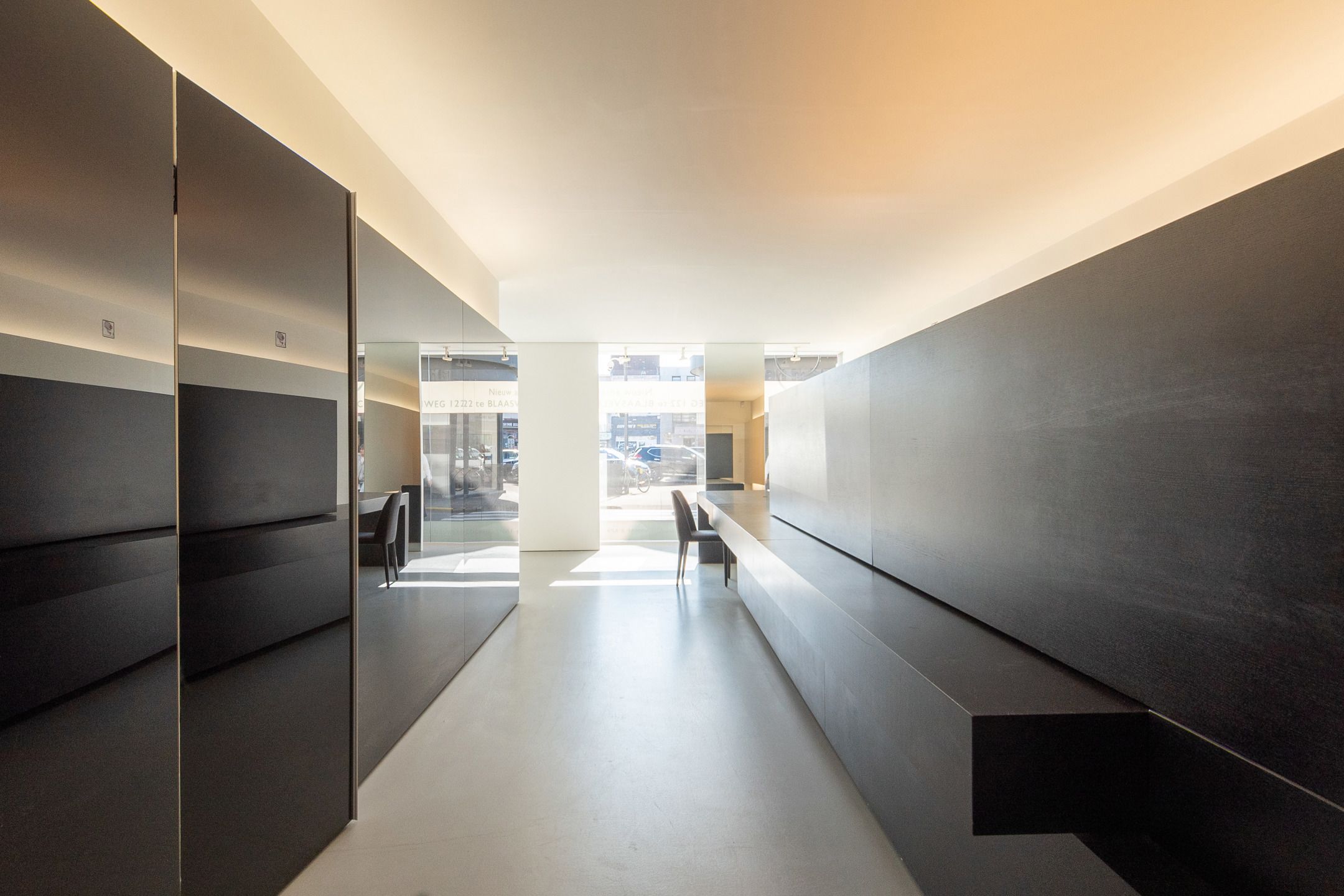 Burgerhuis in neorococostijl - handelshuis & 4 appartementen foto 6