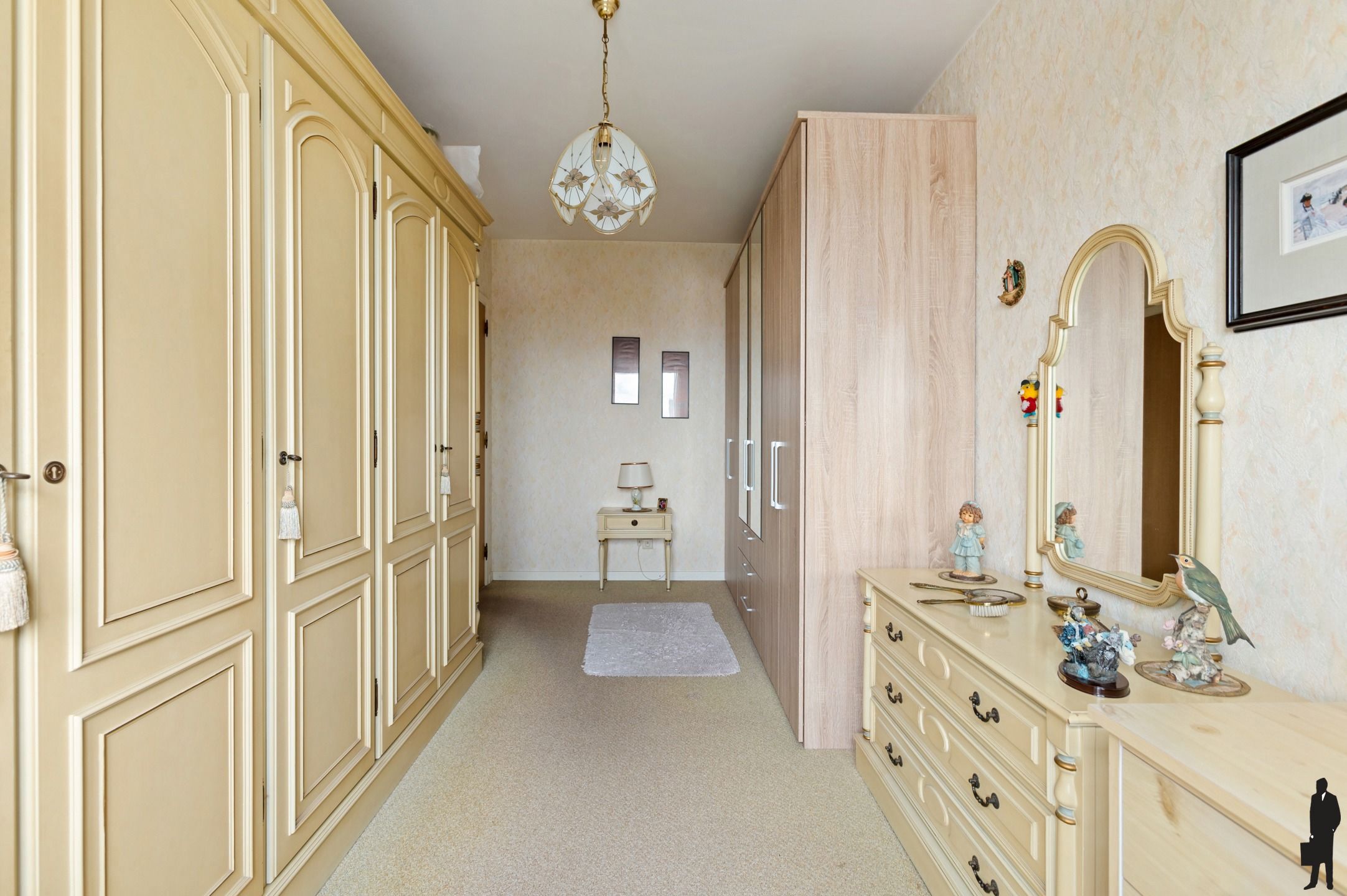 Ruim 3 slaapkamer appartement met 2 terrassen. foto 11