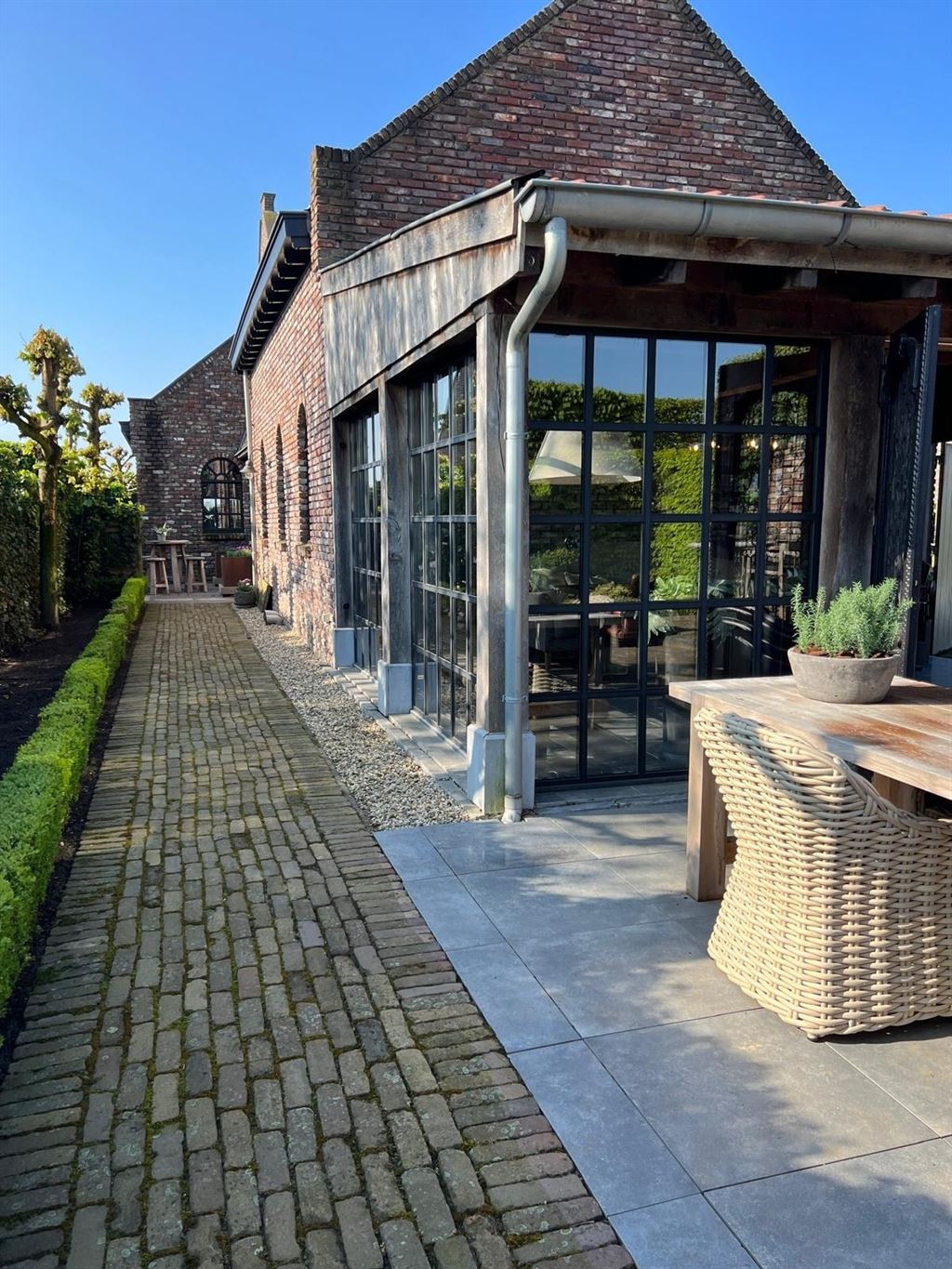 Landelijke villawoning met multifunctioneel aangrenzend gebouw foto 37