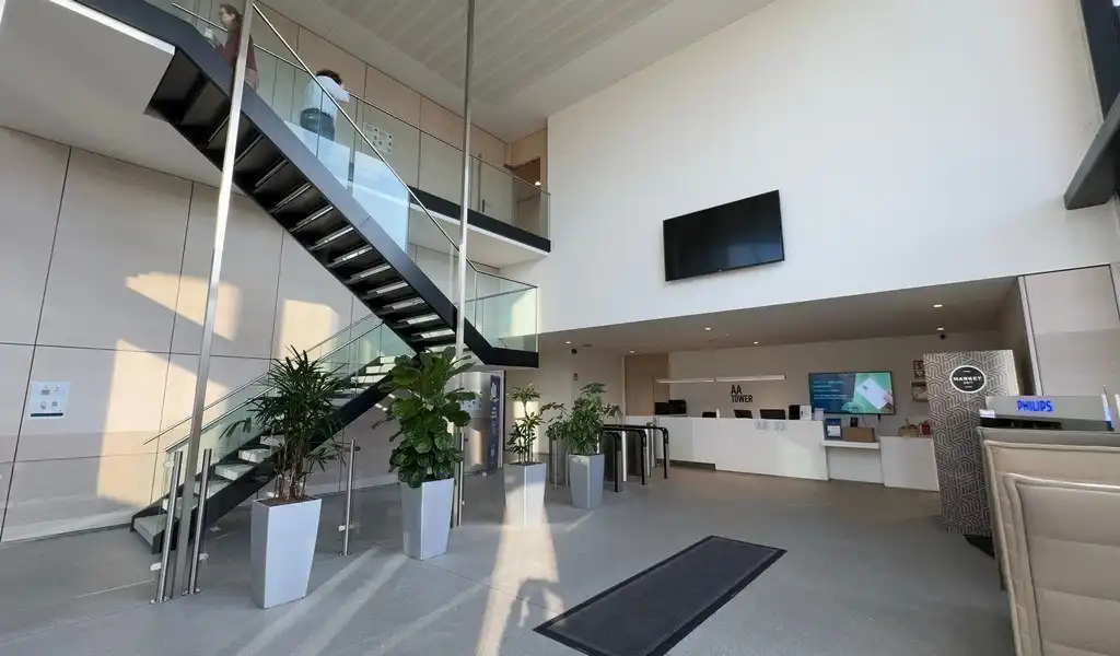 Gemeubeld kantoor met dienstverlening in AA-Tower in Gent foto 2