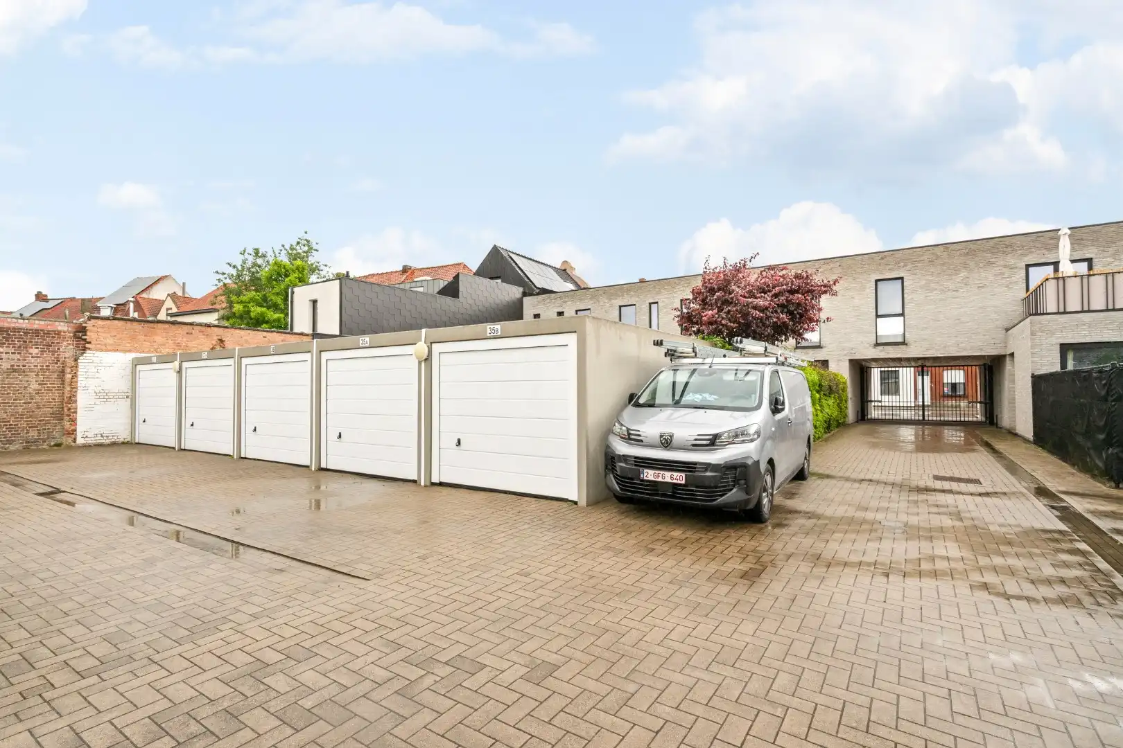 Instapklare BEN-woning met 3 slaapkamers, zongerichte tuin en dubbele garage in Kortrijk foto 19