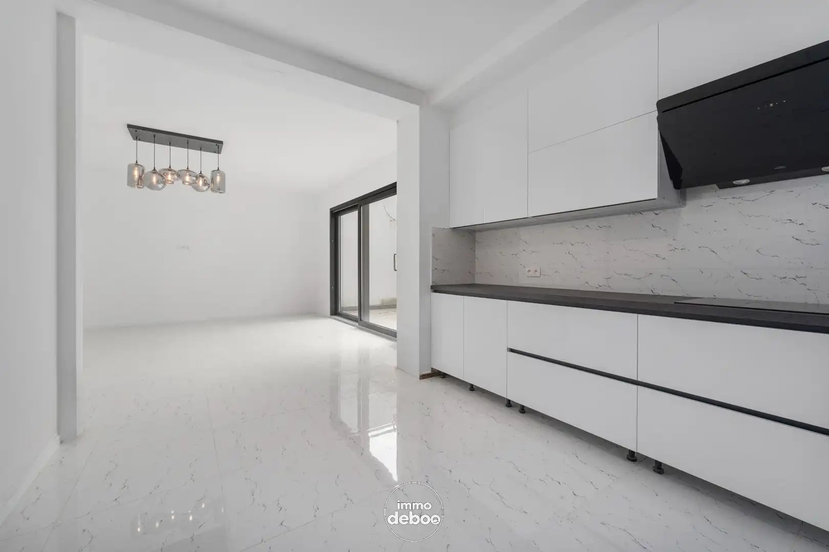 Instapklare bel-etagewoning van 260 m², volledig gerenoveerd in 2024, EPC B en zuidgerichte tuin nabij centrum en zee foto 15