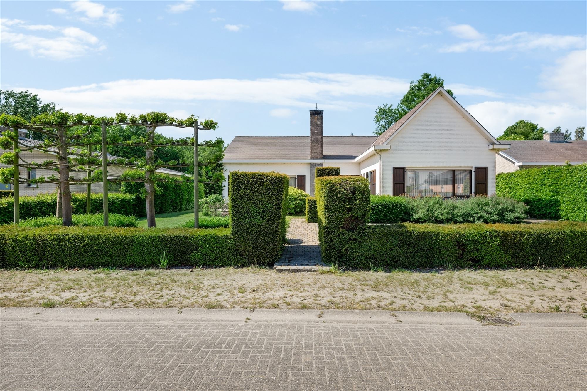 Hoofdfoto van de publicatie: Verzorgde laagbouwvilla op ruim 1ha te Putte