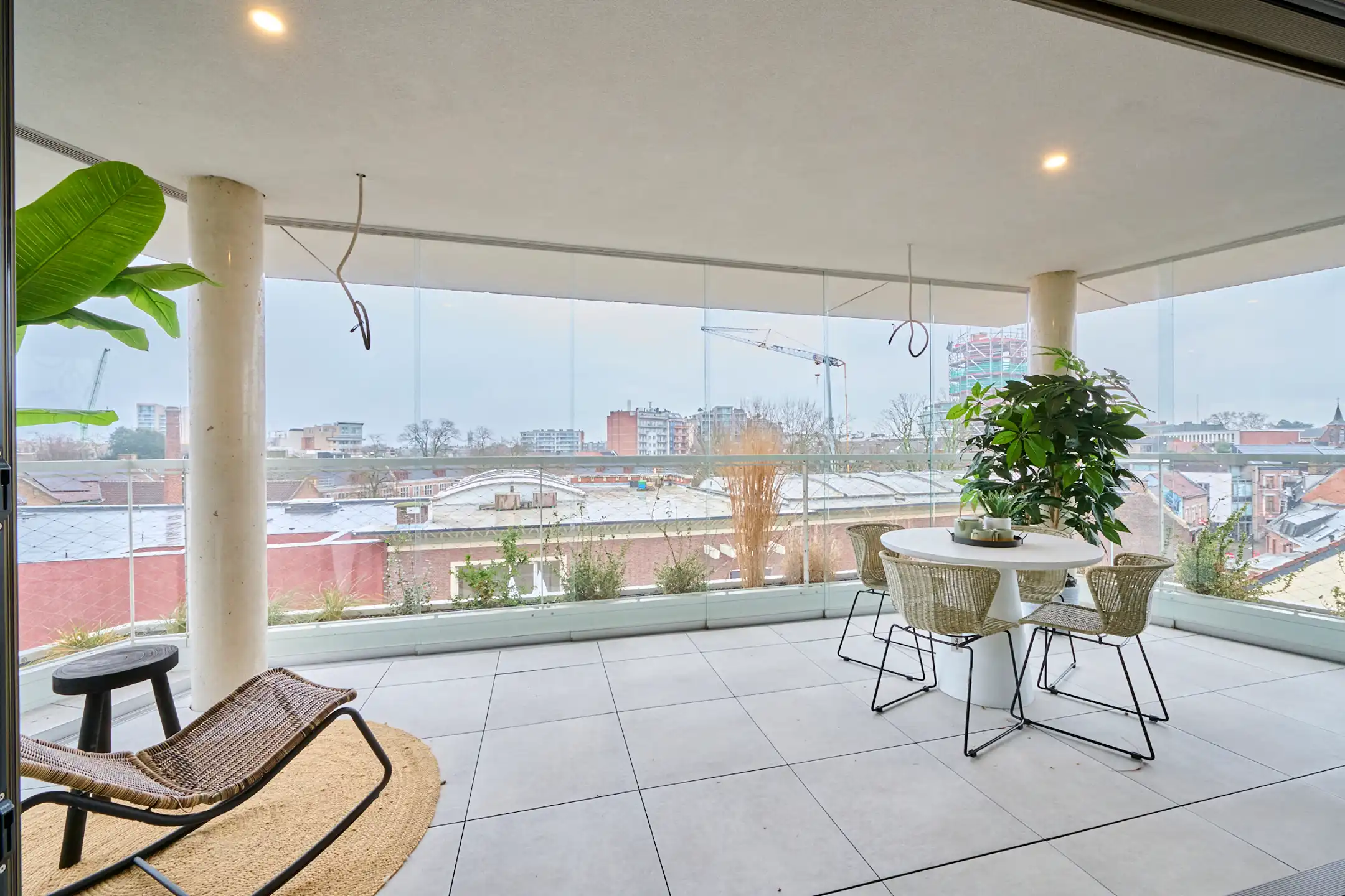 APPARTEMENT MET WINTERTUIN, 138m², 2 SLAAPKAMERS 2 BADKAMERS foto 9