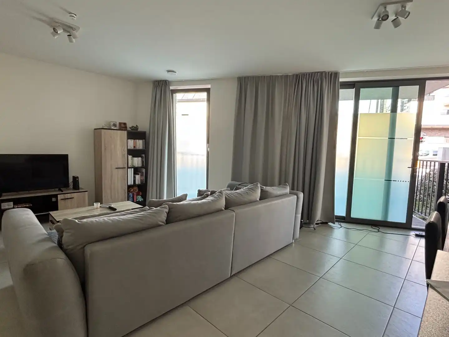 Mooi lichtrijk 1 slaapkamerappartement met staanplaats foto 4