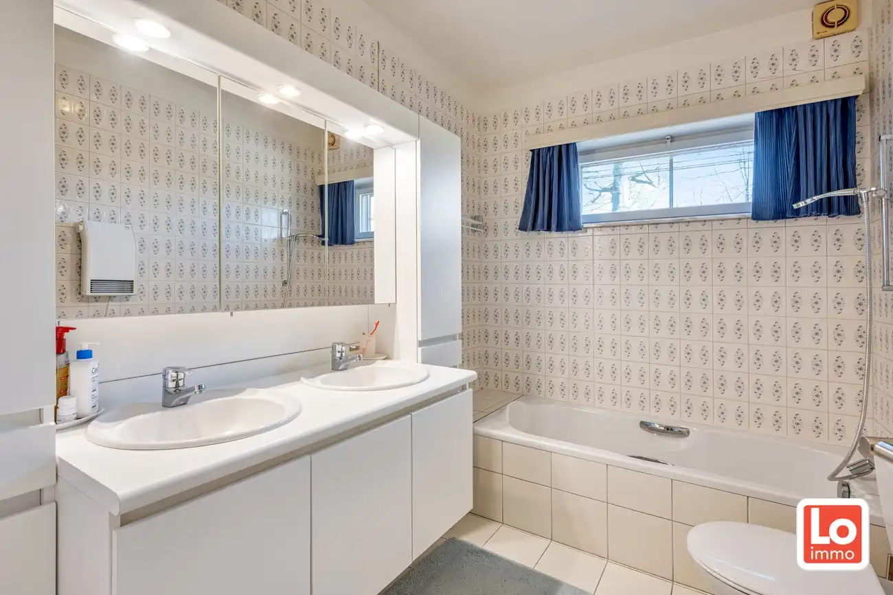 Degelijke open gelijkvloerse woning met inpandige garage en grote tuin op een groene toplocatie in Beervelde! foto 23