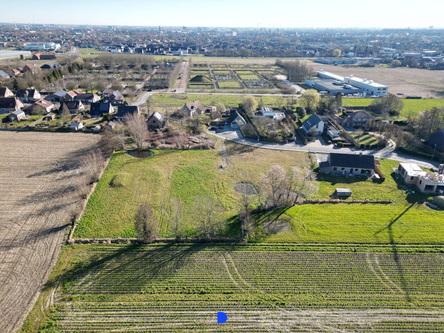 Prachtig perceel bouwgrond. foto {{pictureIndex}}