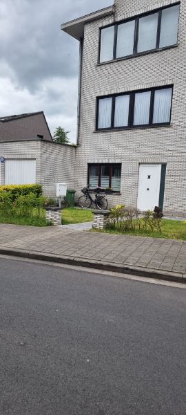 Zeer goed onderhouden gelijkvloers appartement foto 9