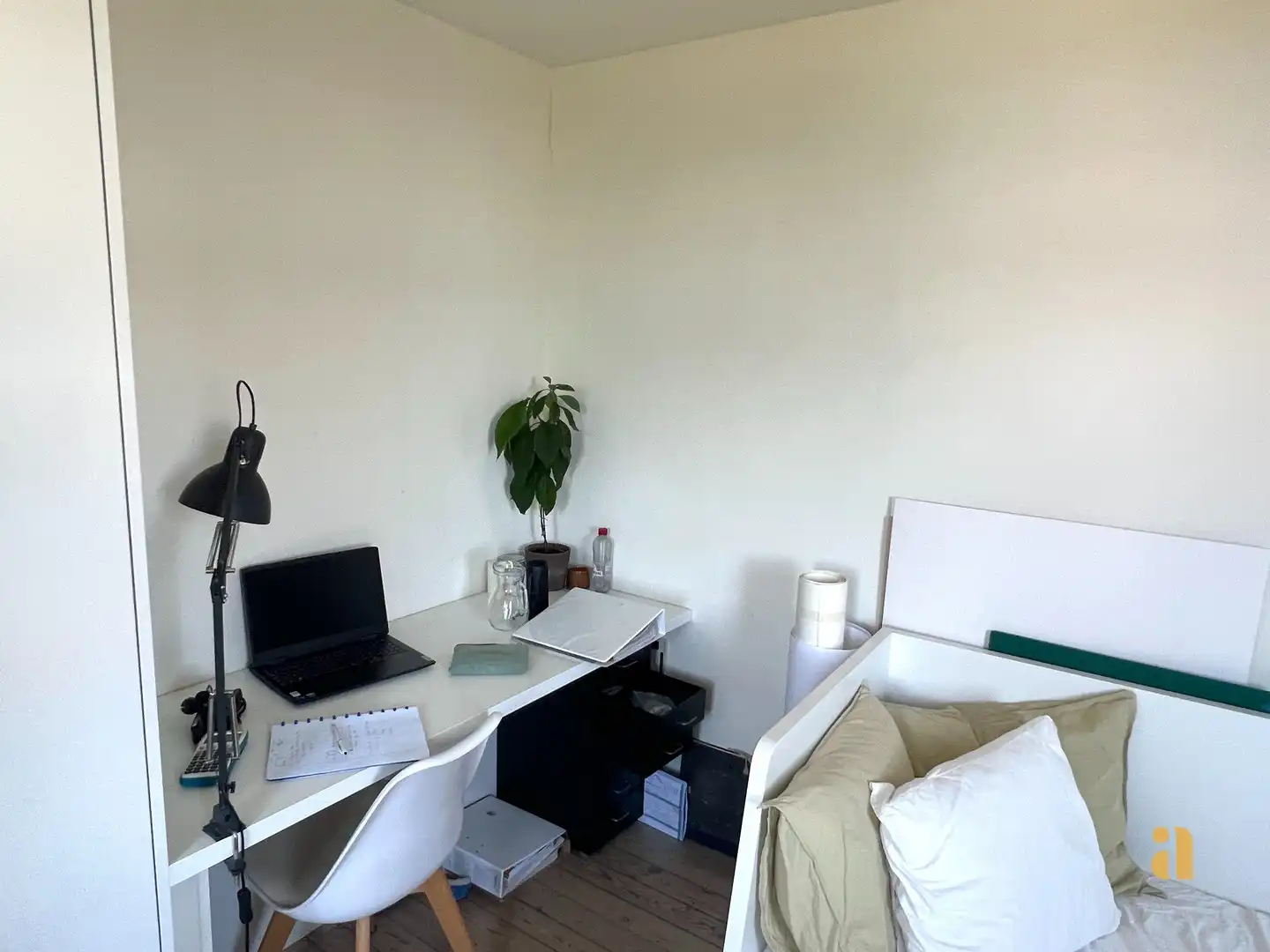 Bemeubelde studio met zicht op Baudelopark en Leie! foto 6