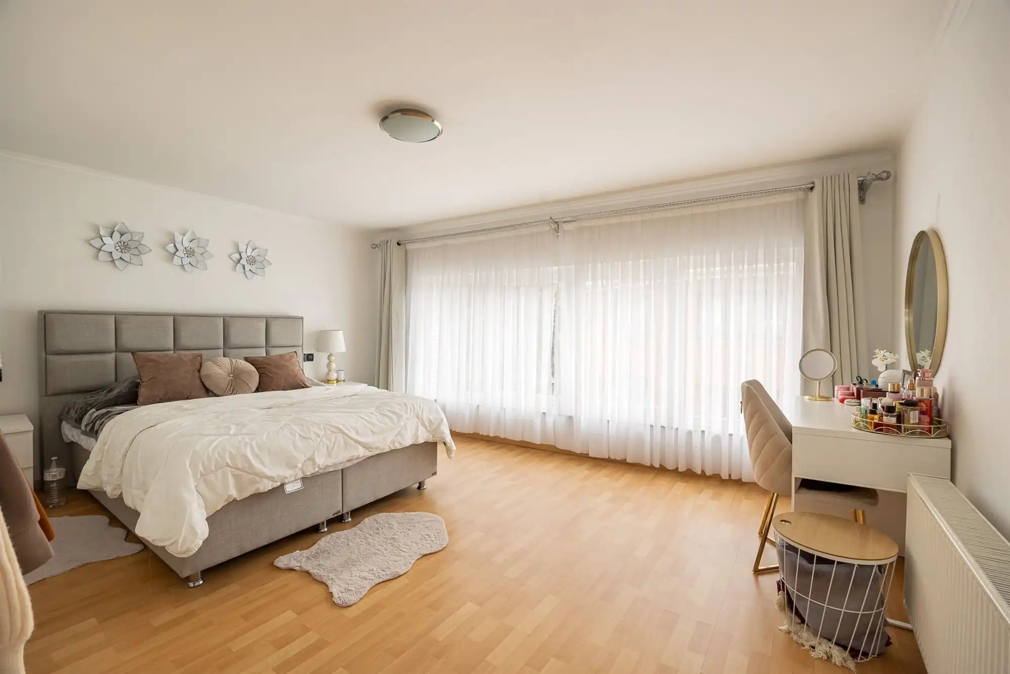 Instapklare gezinswoning met drie slaapkamers foto 11