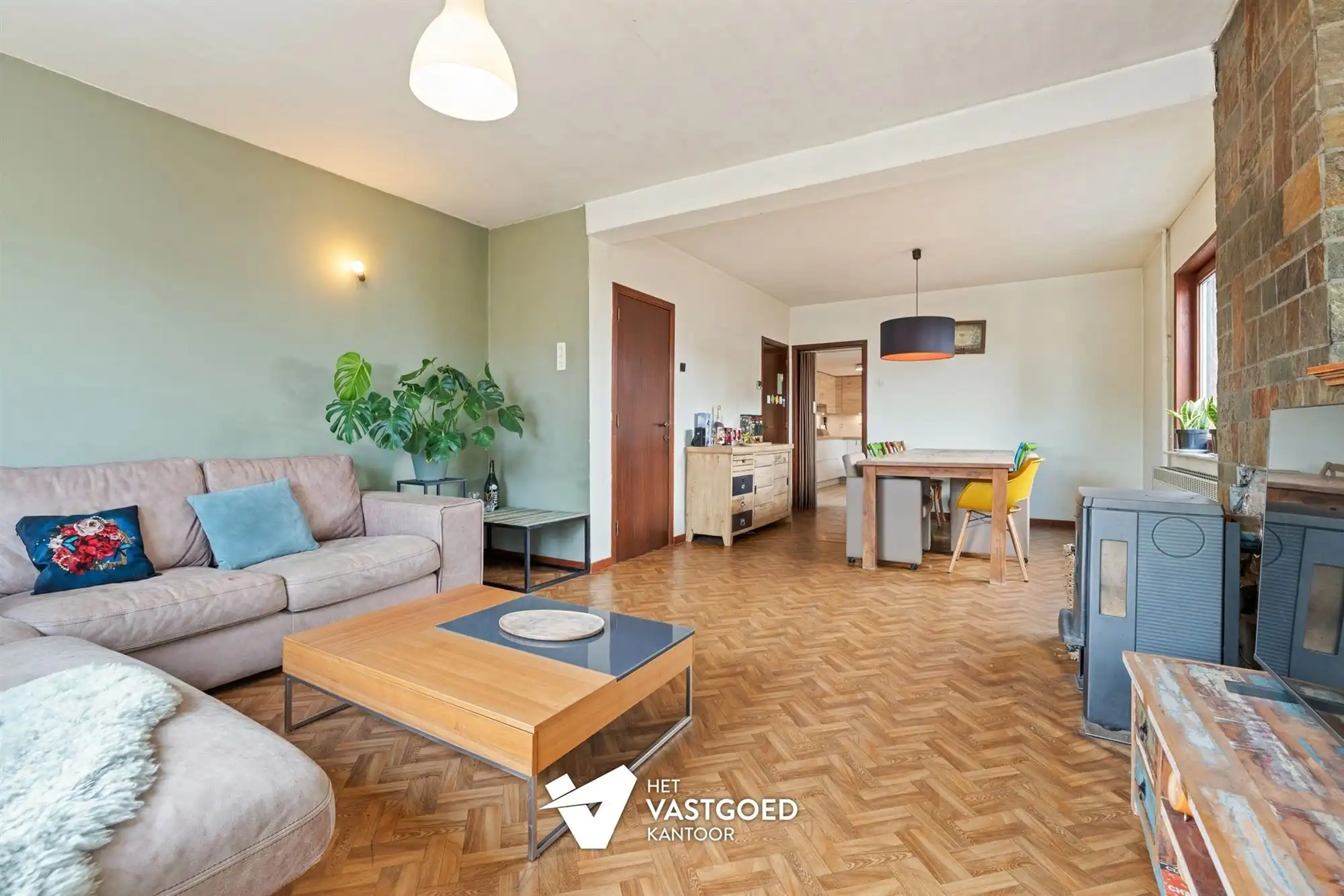 DEELS GERENOVEERDE WONING OP RUSTIGE LIGGING VLAK BIJ BE-MINE TE BERINGEN foto 4