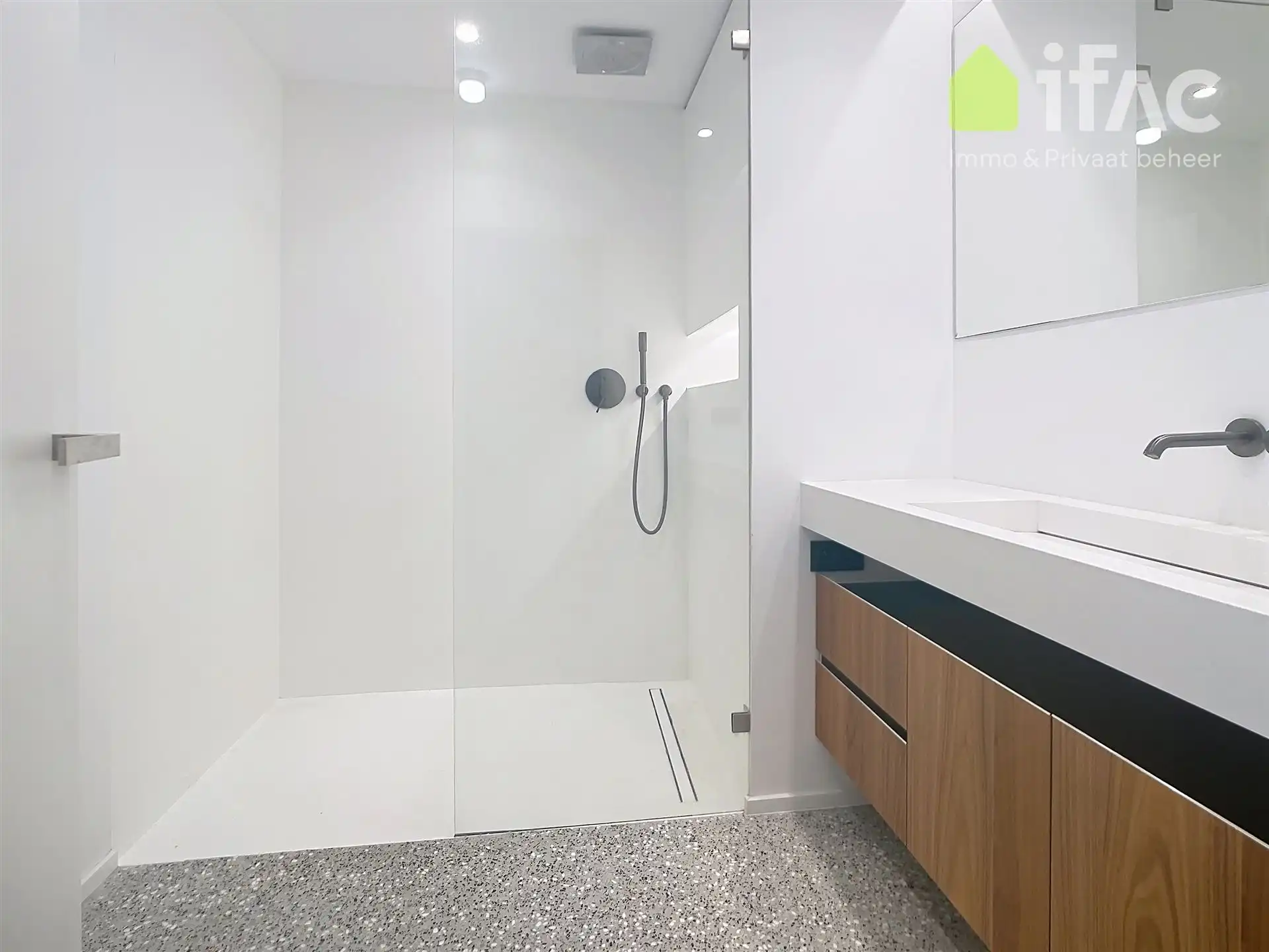 Prachtig, energiezuinig, luxe appartement m 2 slpk + garage foto 15