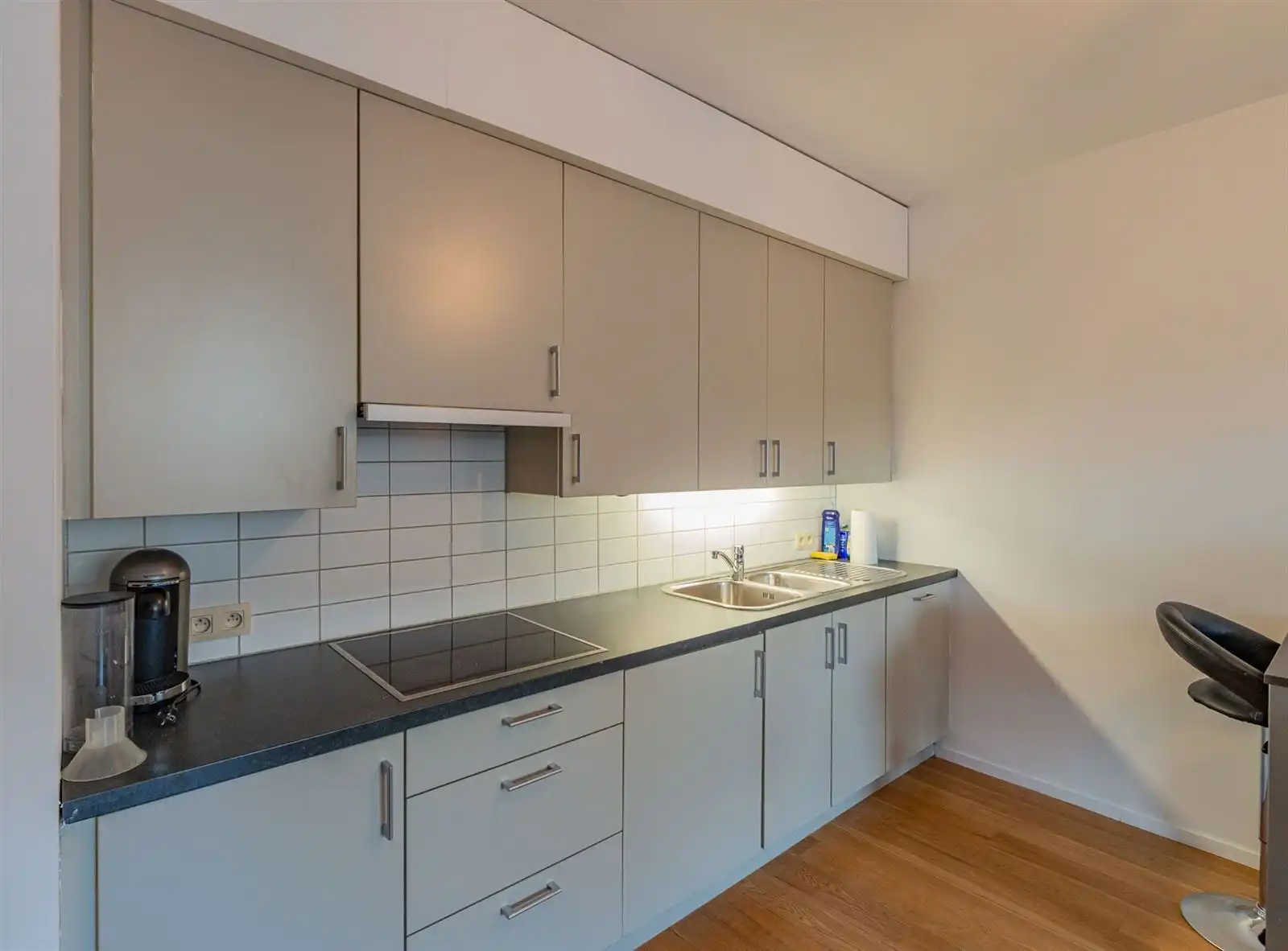 Appartement met 1 slaapkamer, parking en kelder foto 8