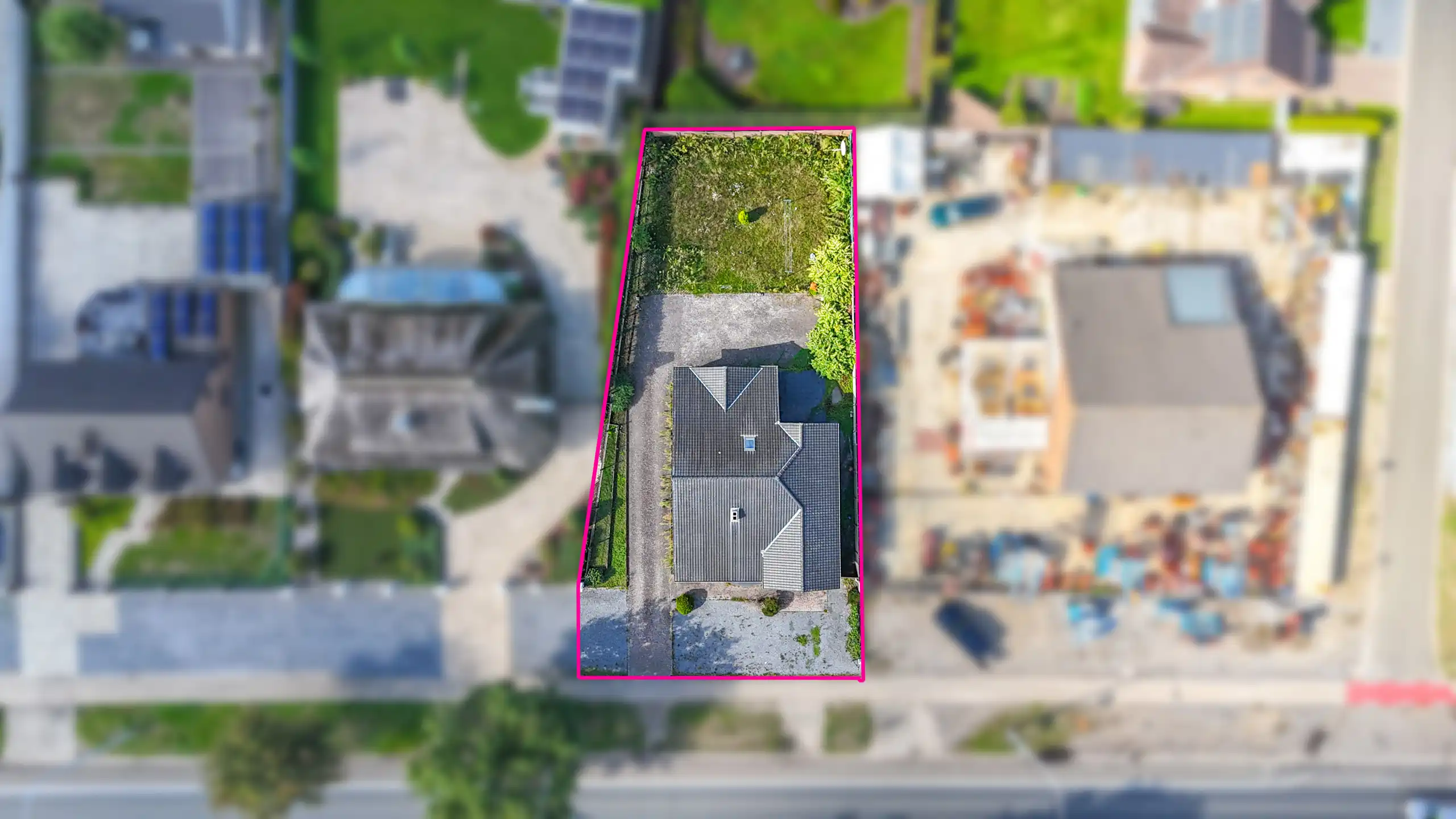 Ruime woning met 4 SLPK op een toplocatie! foto 59