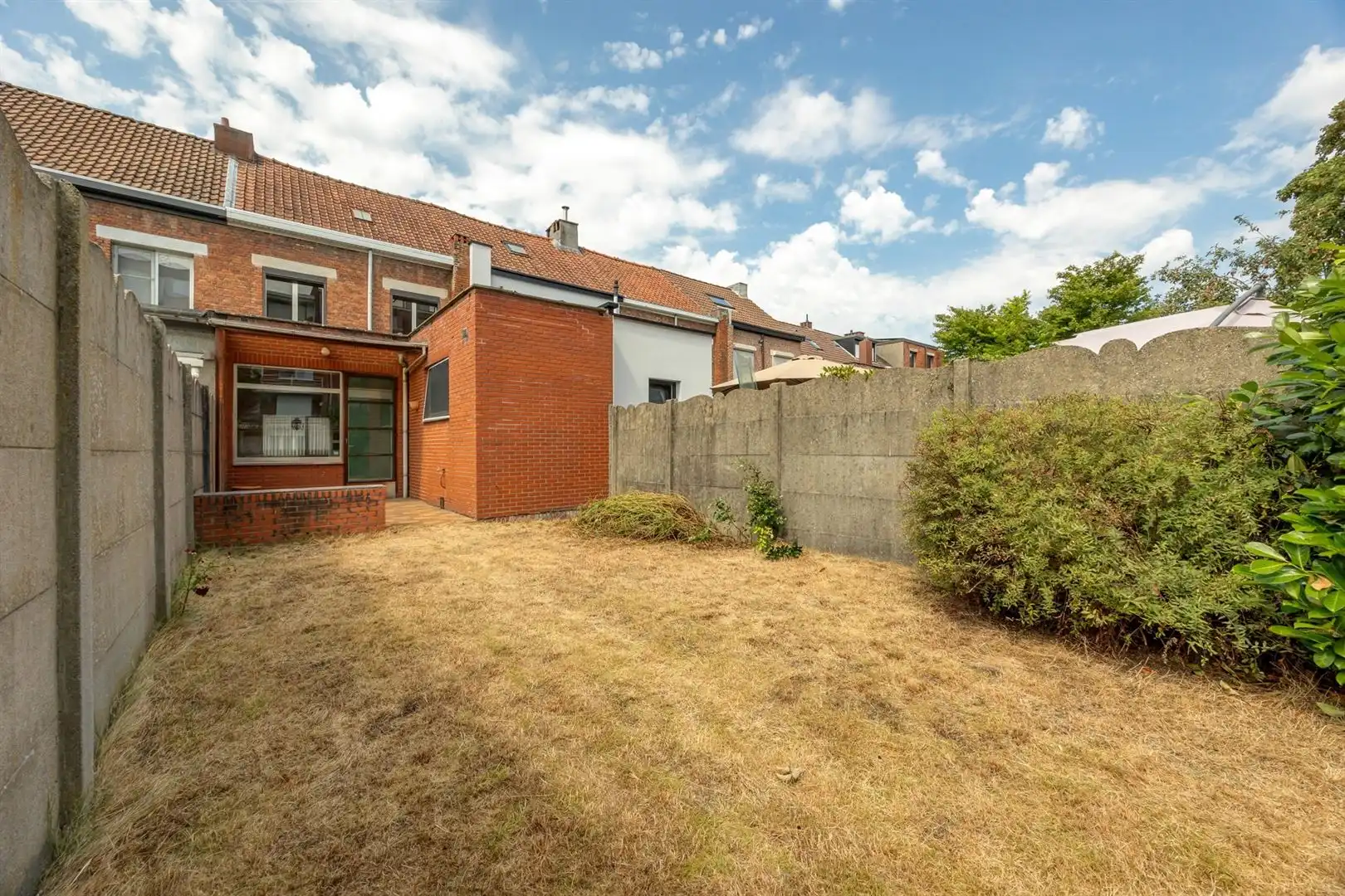 karaktervolle 3-slaapkamerwoning met grote zolder, diepe tuin en berging foto 13