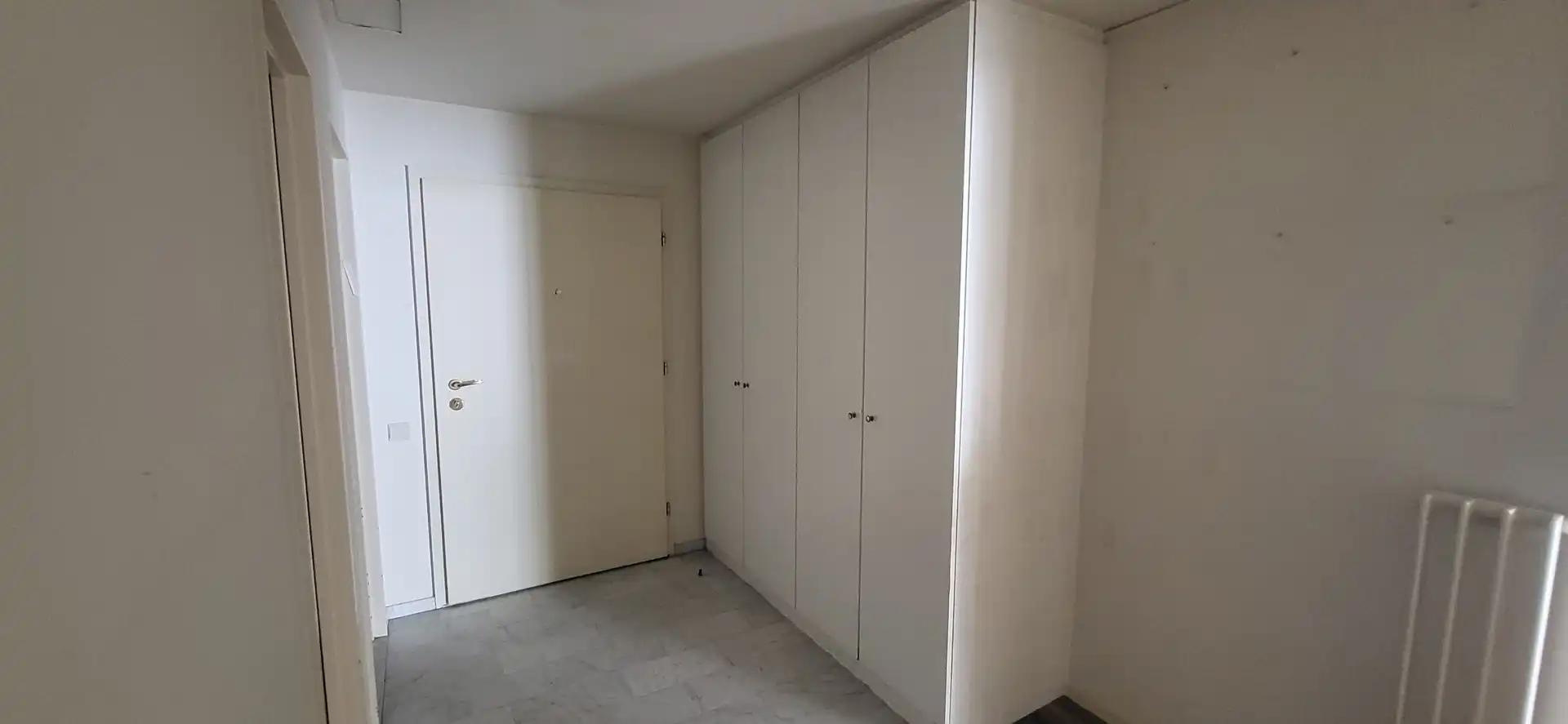 Volledig te renoveren appartement 121m² + 26m² terras. foto 2