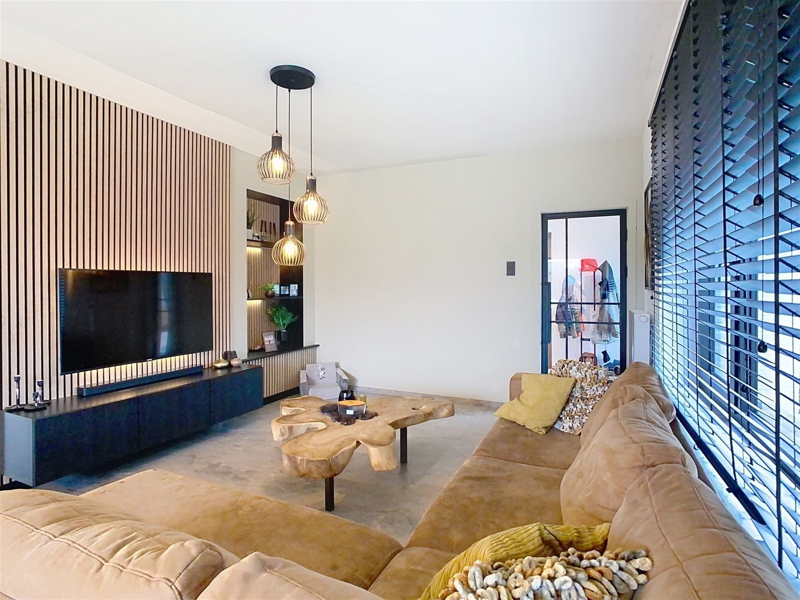Gerenoveerde woning, 3 slpks, tuin, bijgebouw,15a 96ca foto 9
