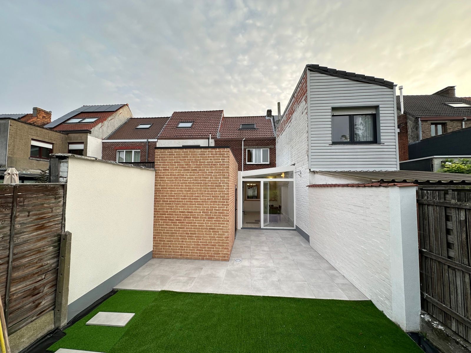 Gerenoveerde woning op een absolute toplocatie in Merelbeke foto 2