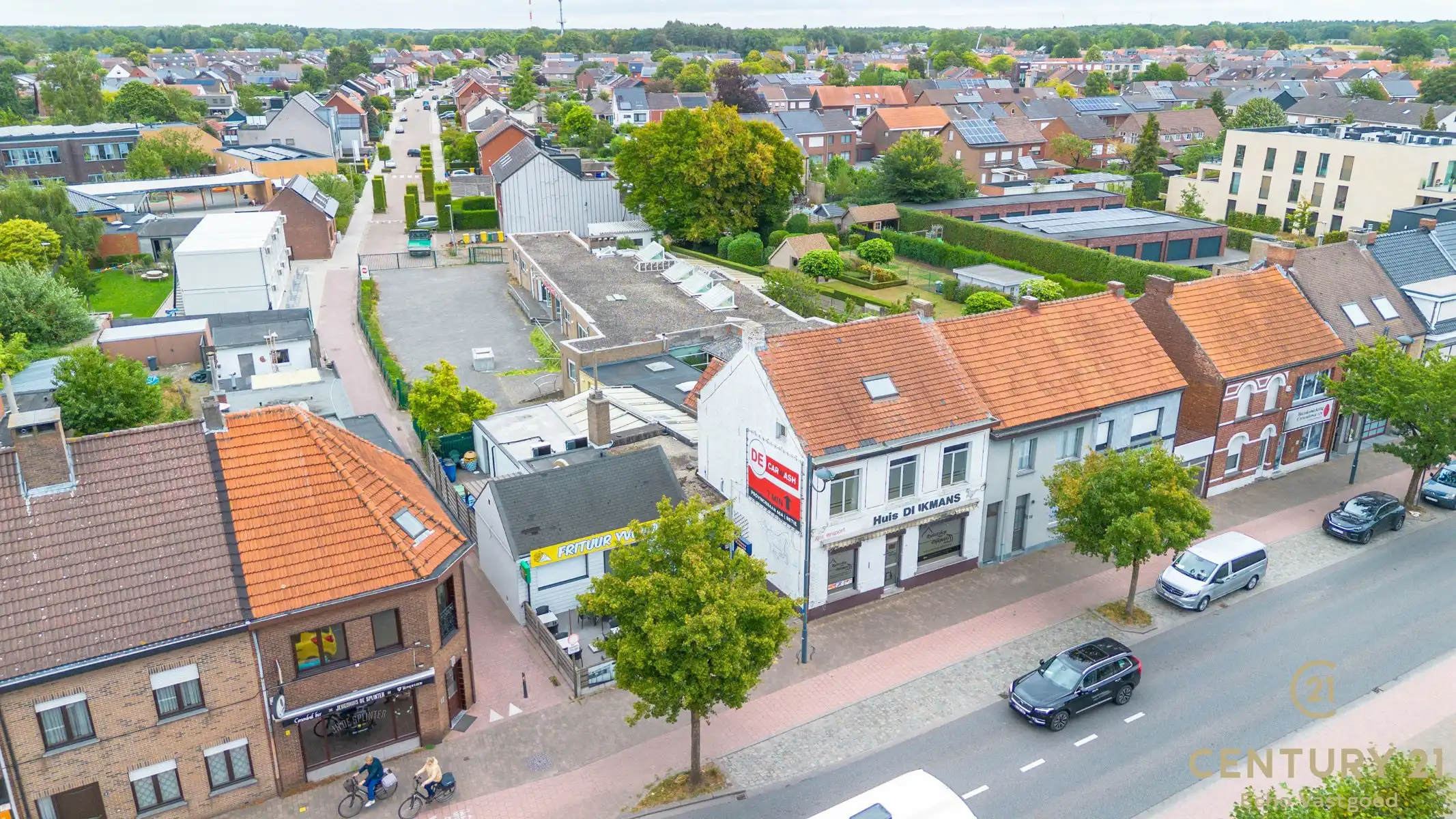 Topgelegen handelspand met magazijn en privatieve parking foto 13