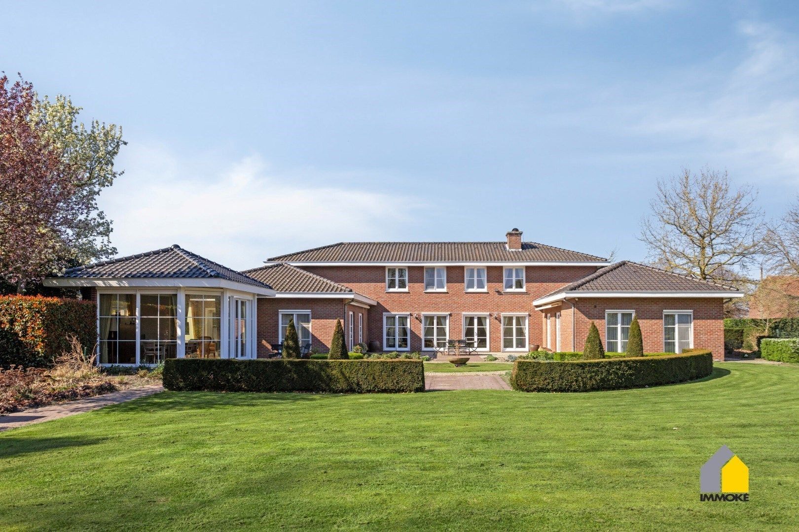 Tijdloze, stijlvolle villa met parktuin op toplocatie. foto 39